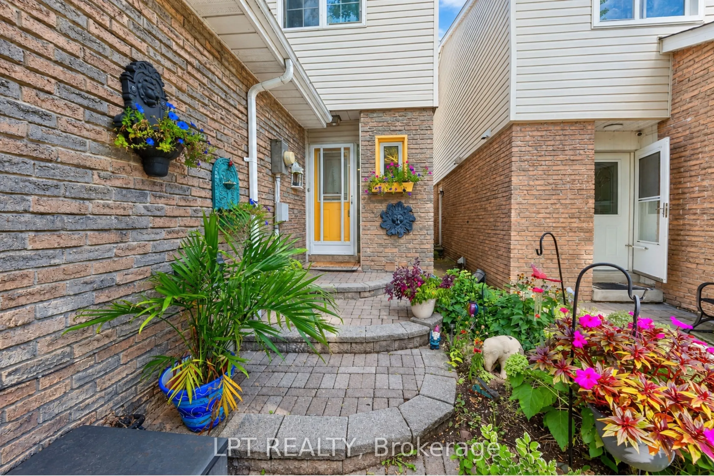 118 Tamarack Drive