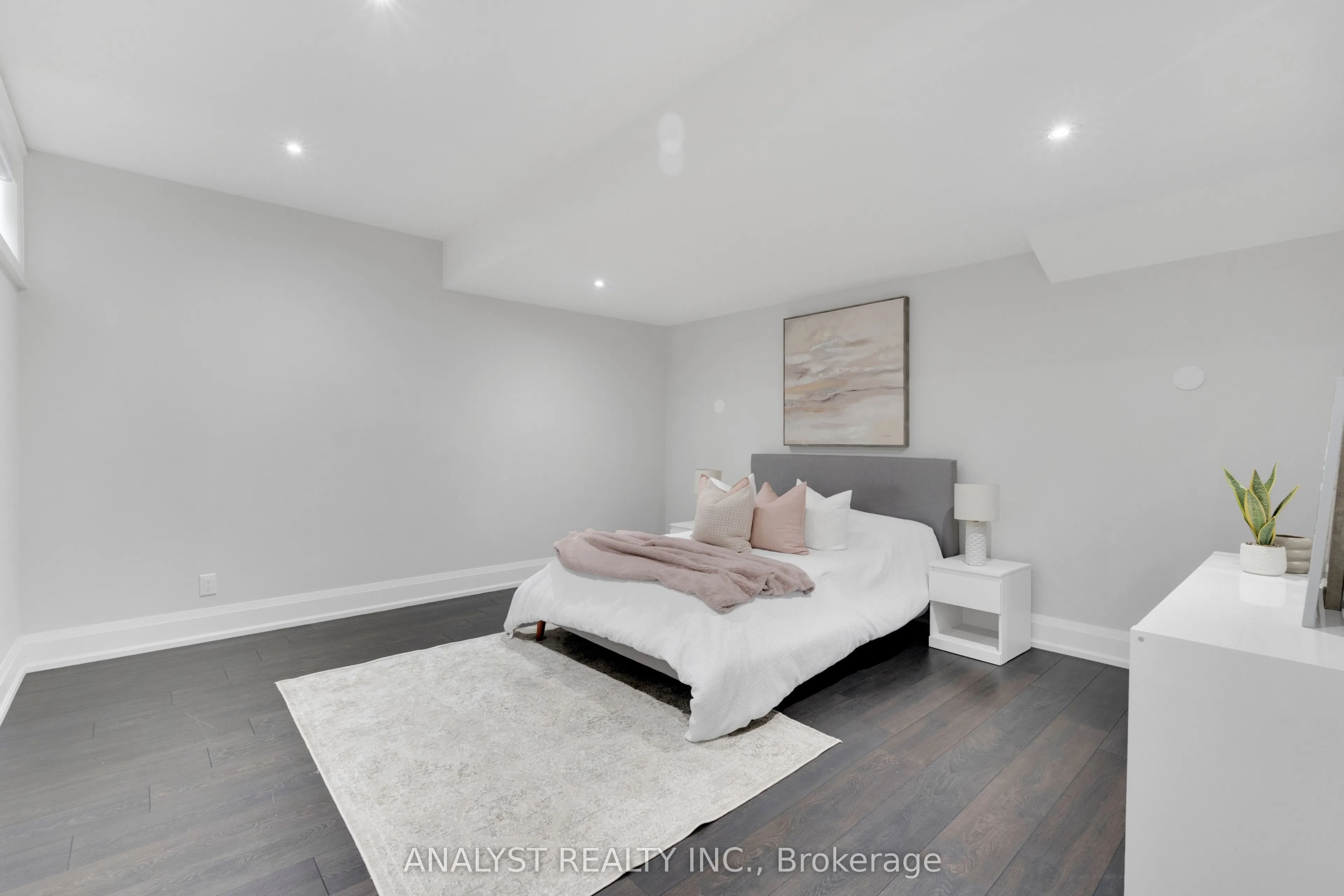 106 Donhill Crescent