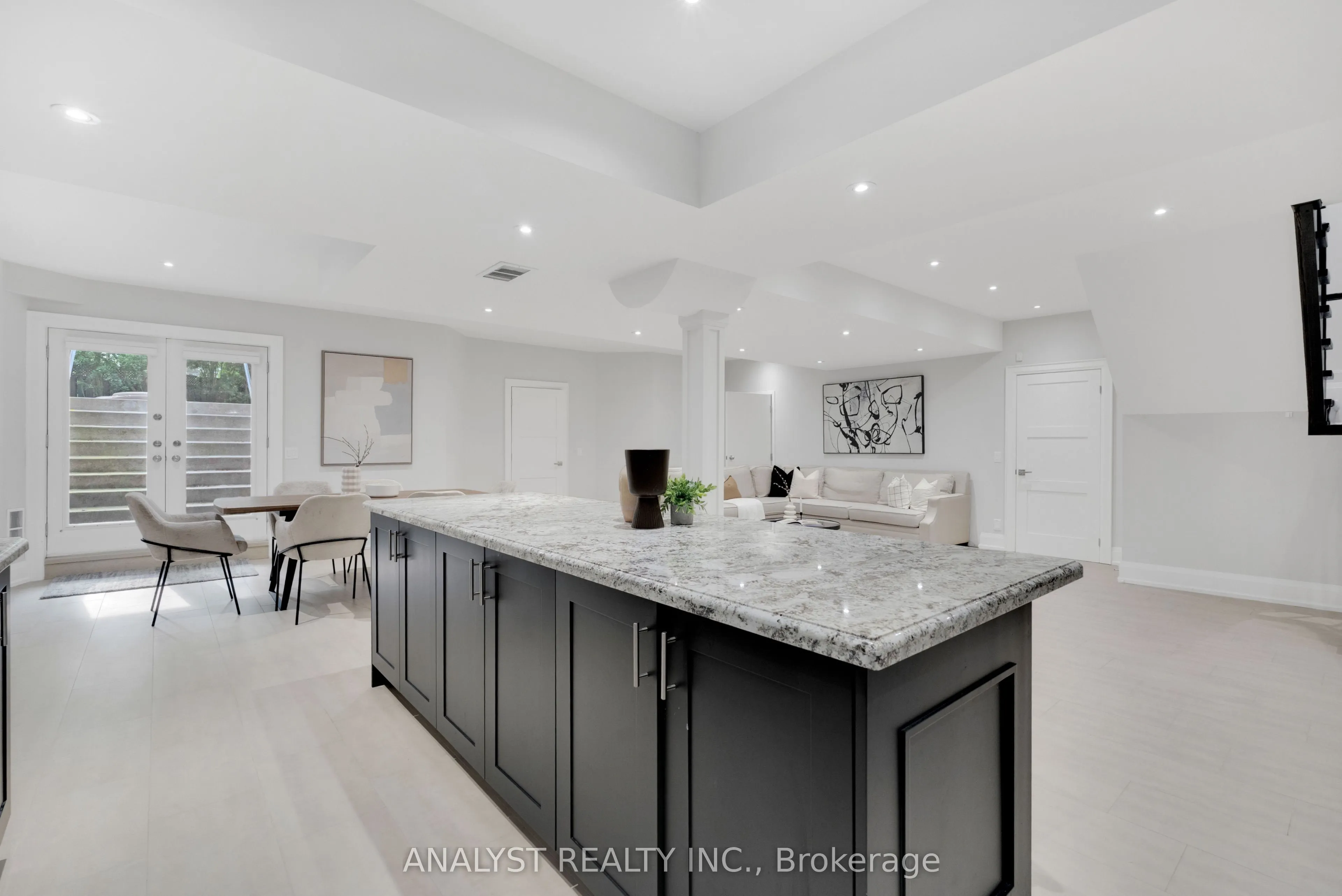 106 Donhill Crescent