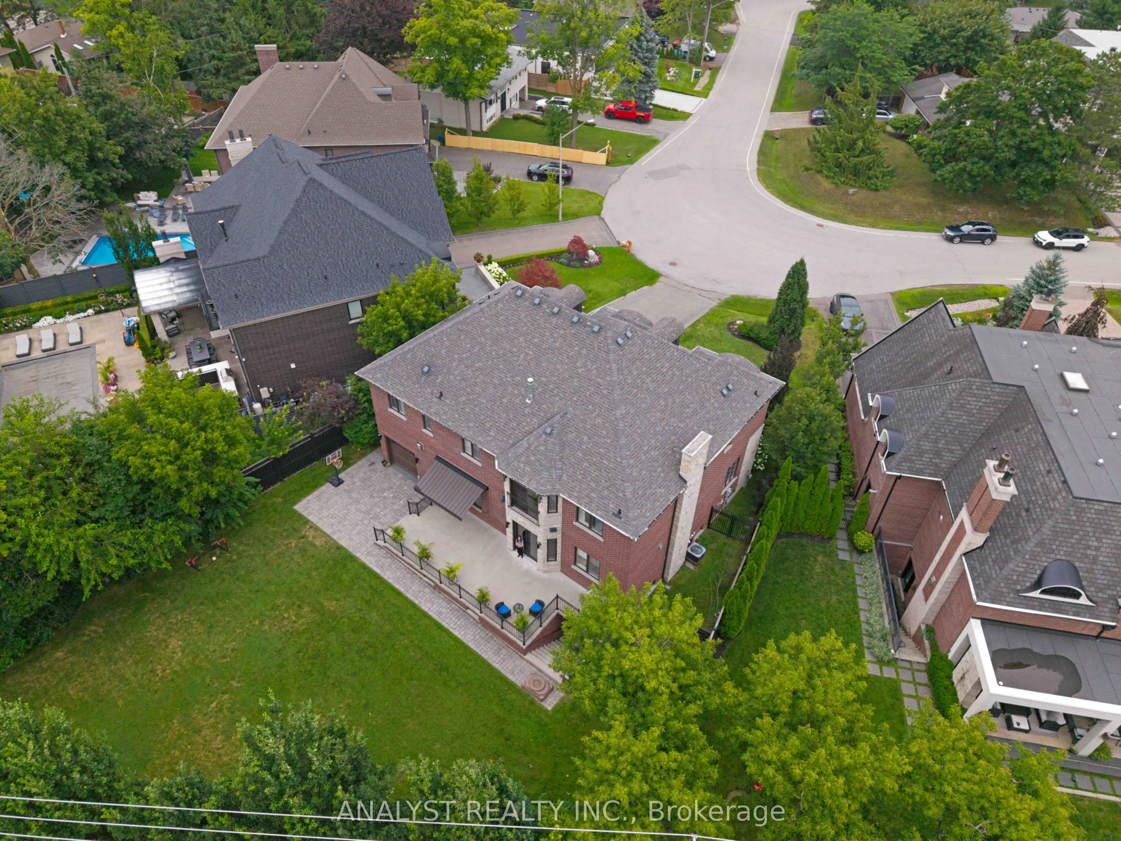 106 Donhill Crescent