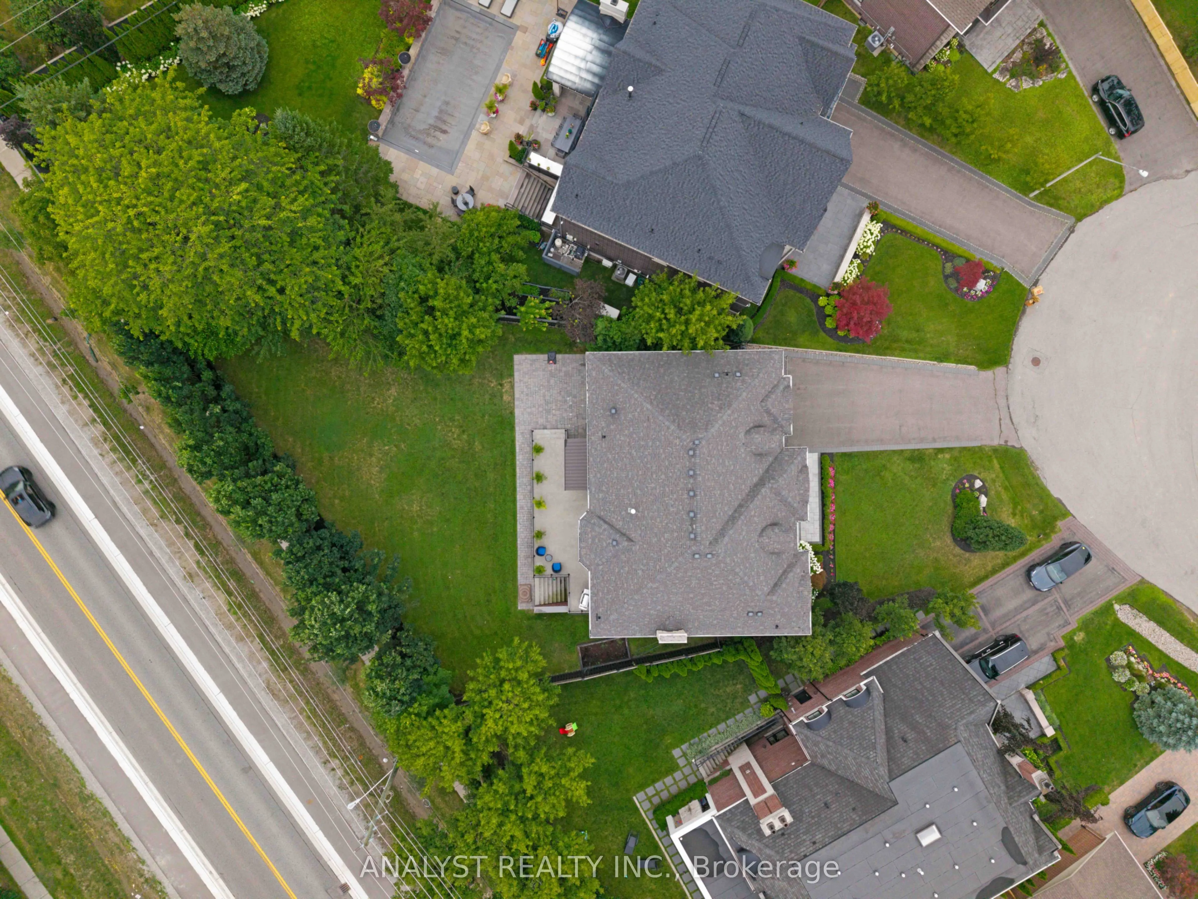 106 Donhill Crescent