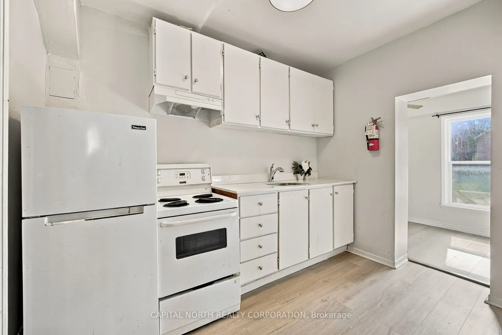 104 Wellington Street E #2
