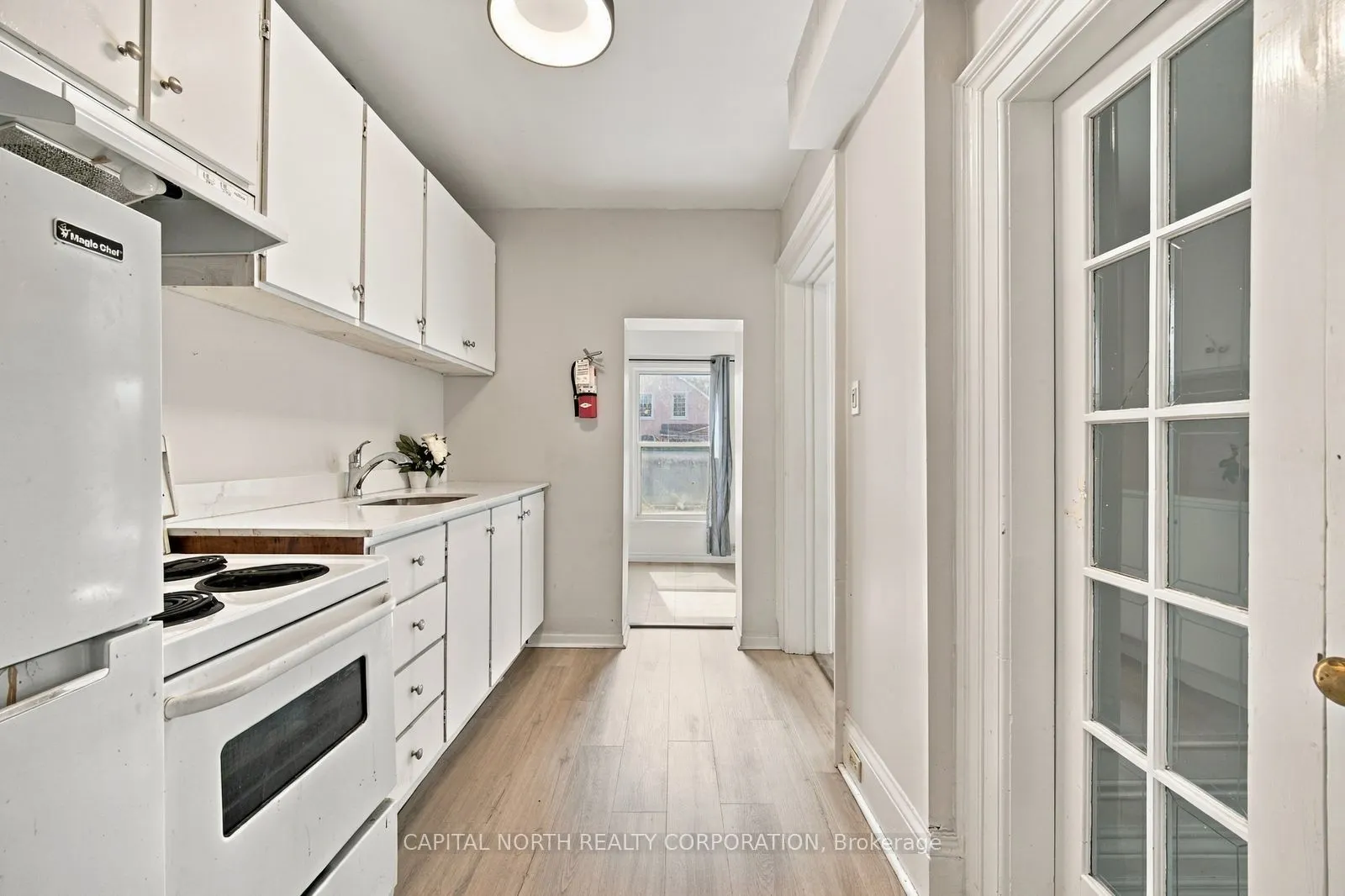 104 Wellington Street E #2