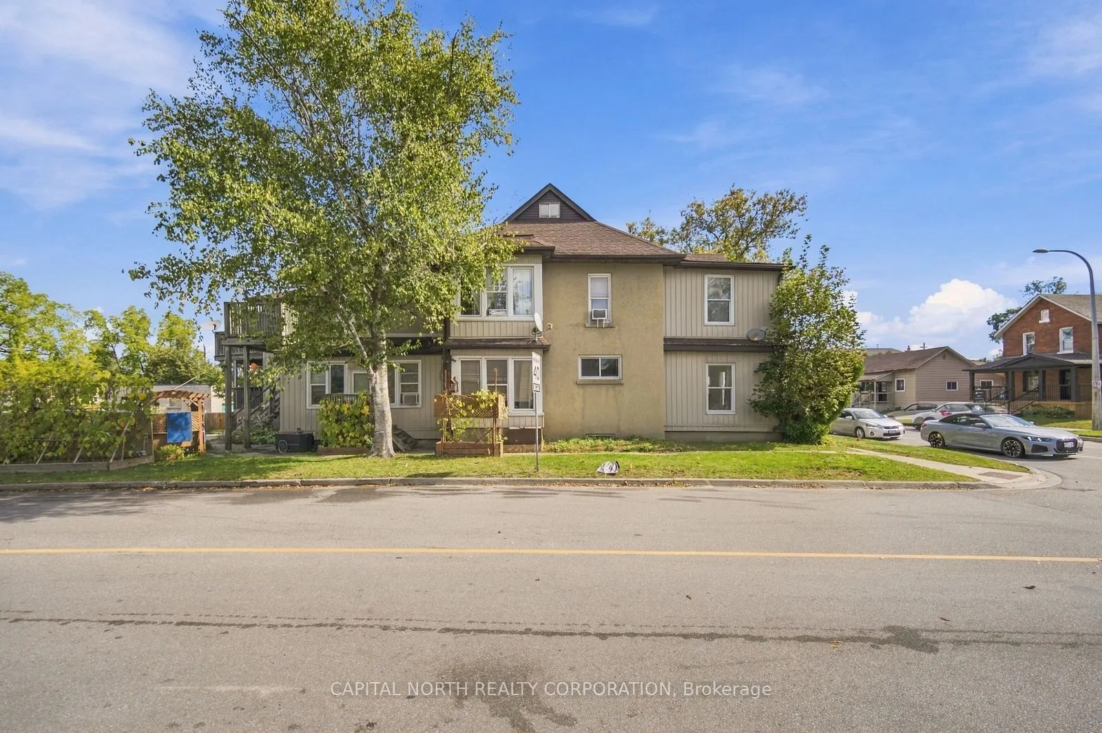 104 Wellington Street E #2
