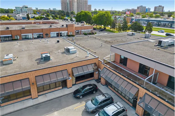 3300 Steeles Avenue W