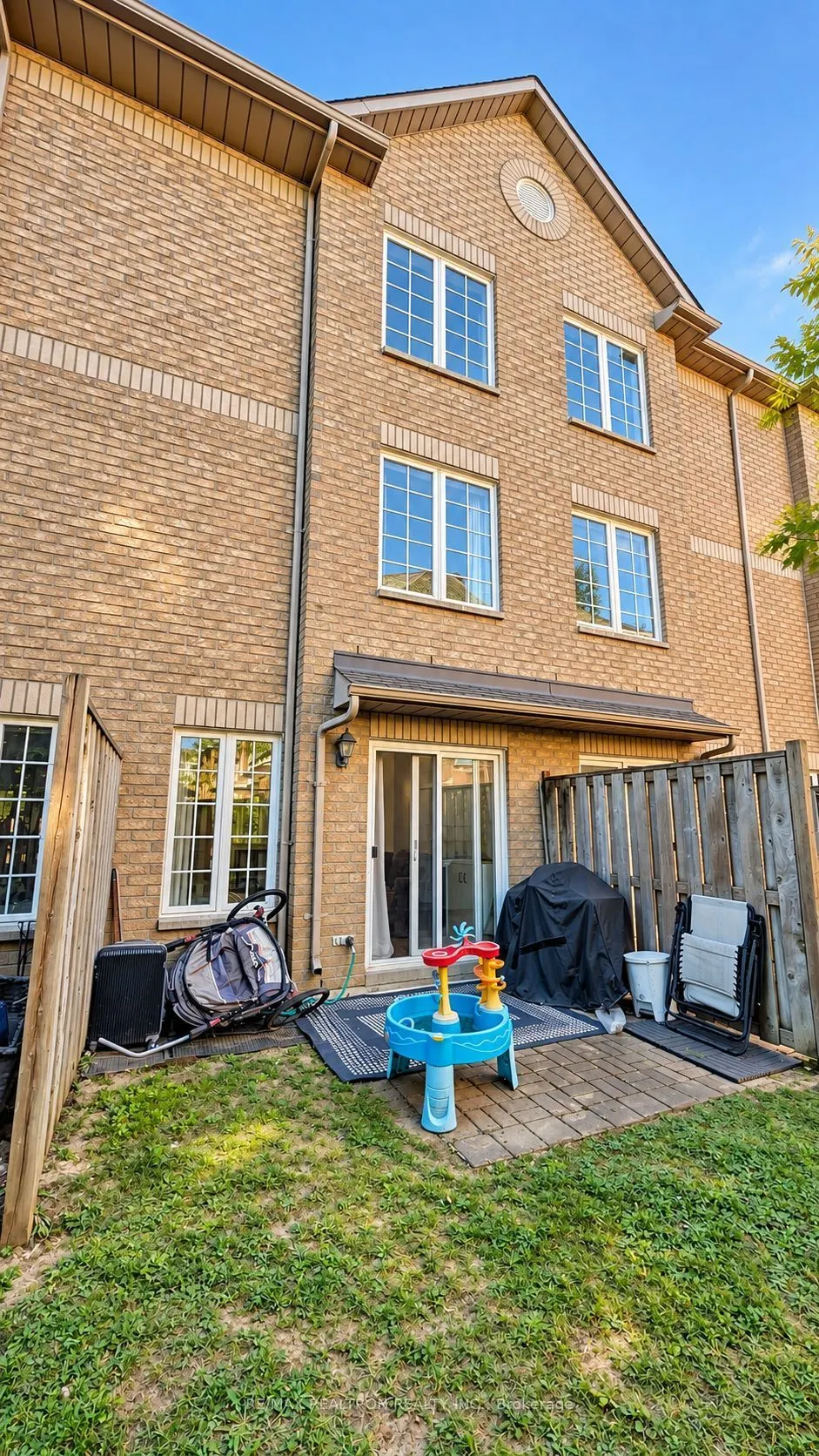 22 St Moritz Way #7