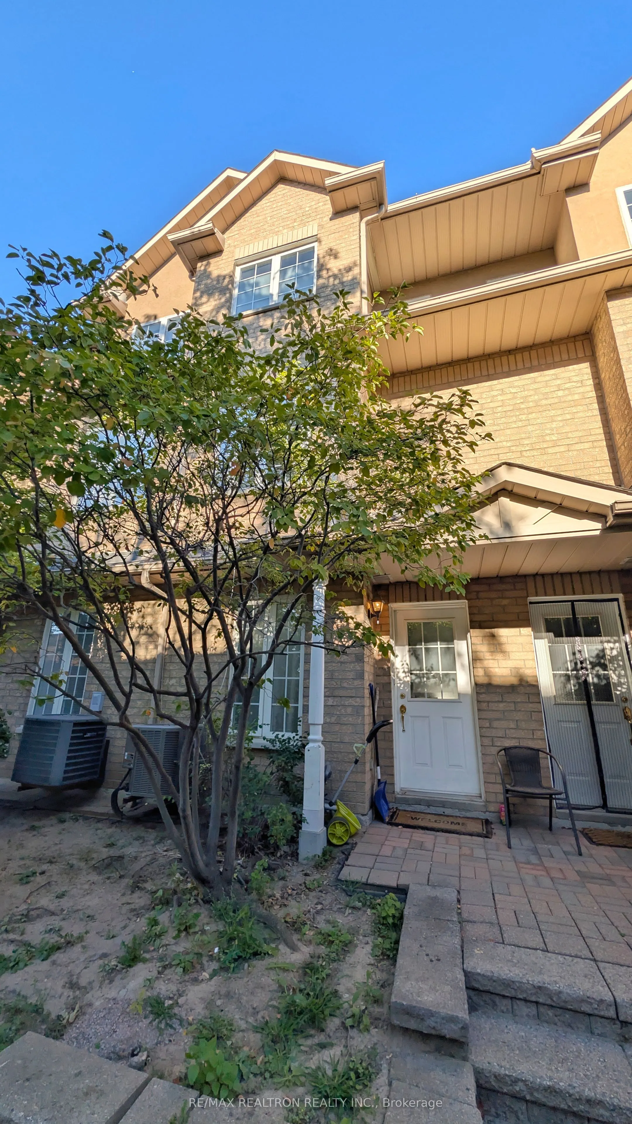 22 St Moritz Way #7