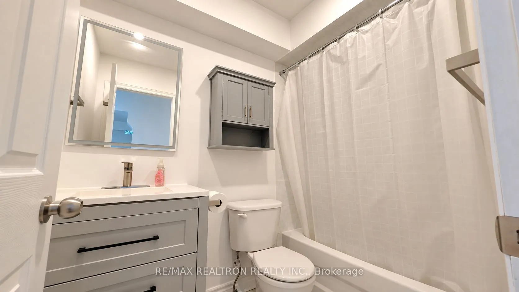 22 St Moritz Way #7