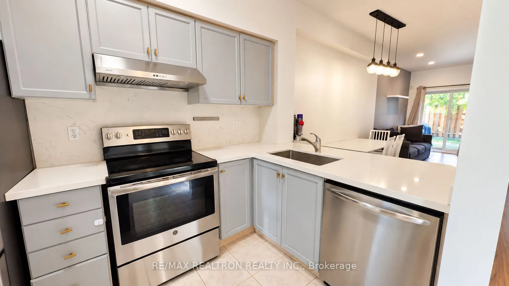 22 St Moritz Way #7