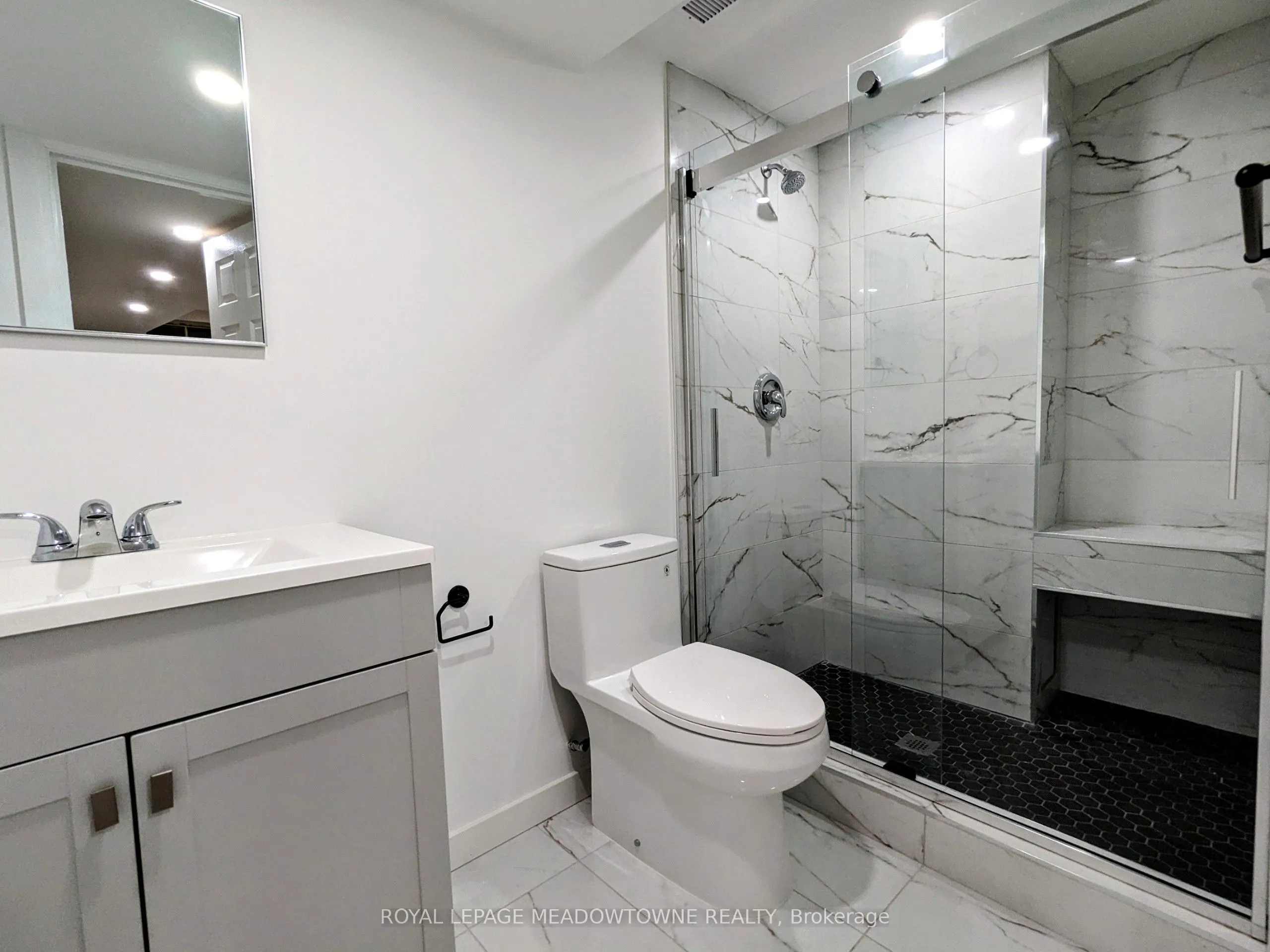 737 Botany Hill Crescent #B