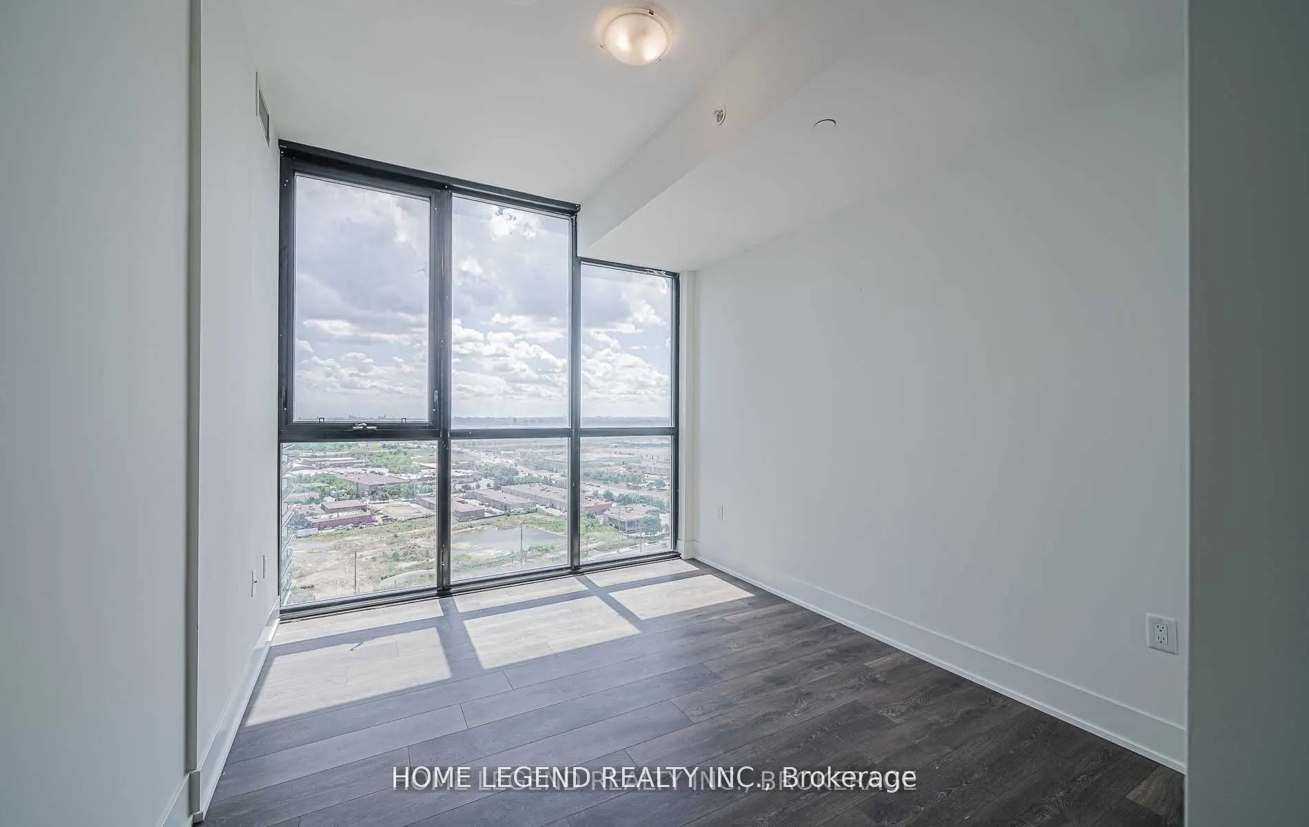2916 Highway 7 Road W #1802