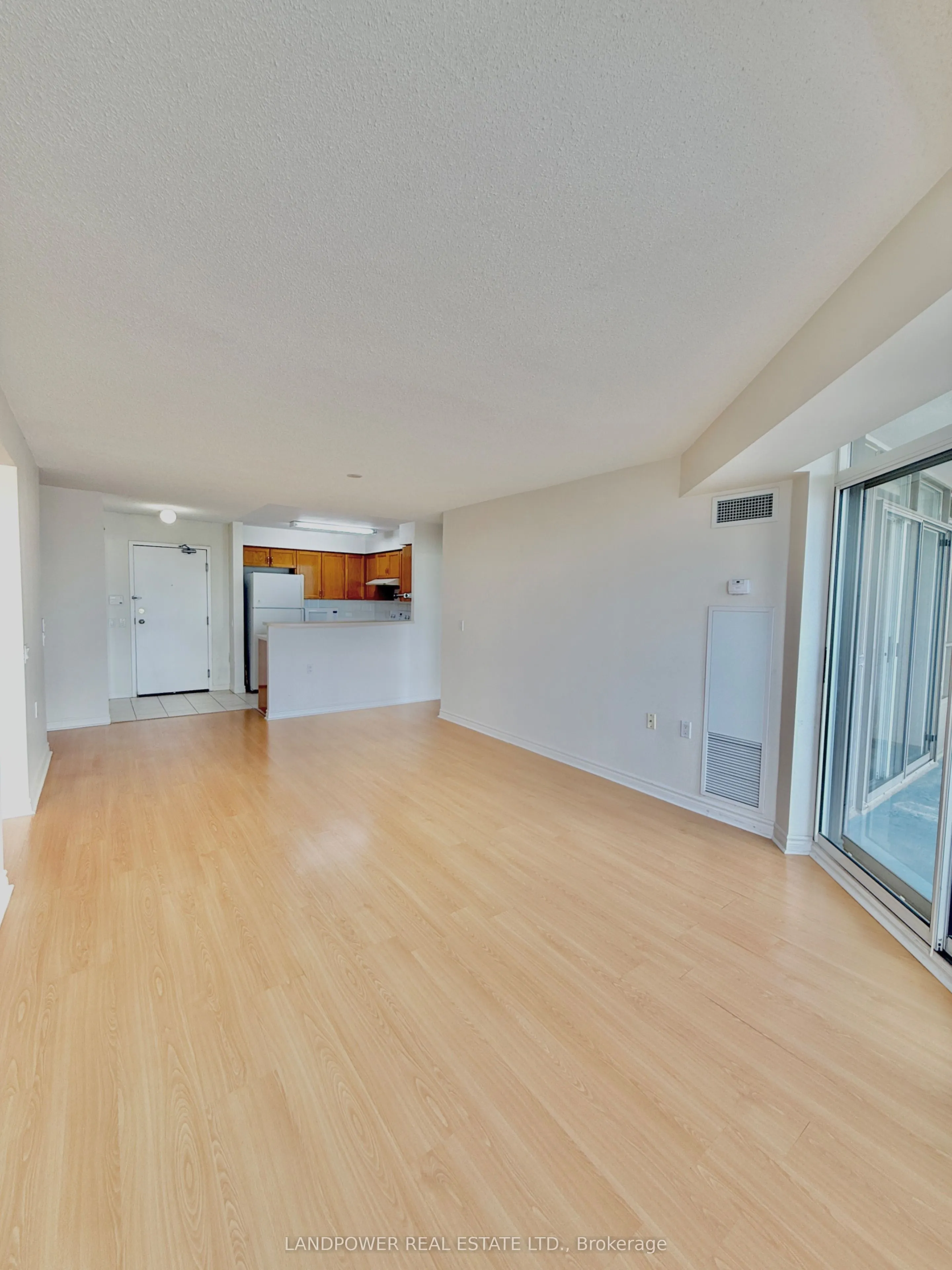 9015 Leslie Street #1202