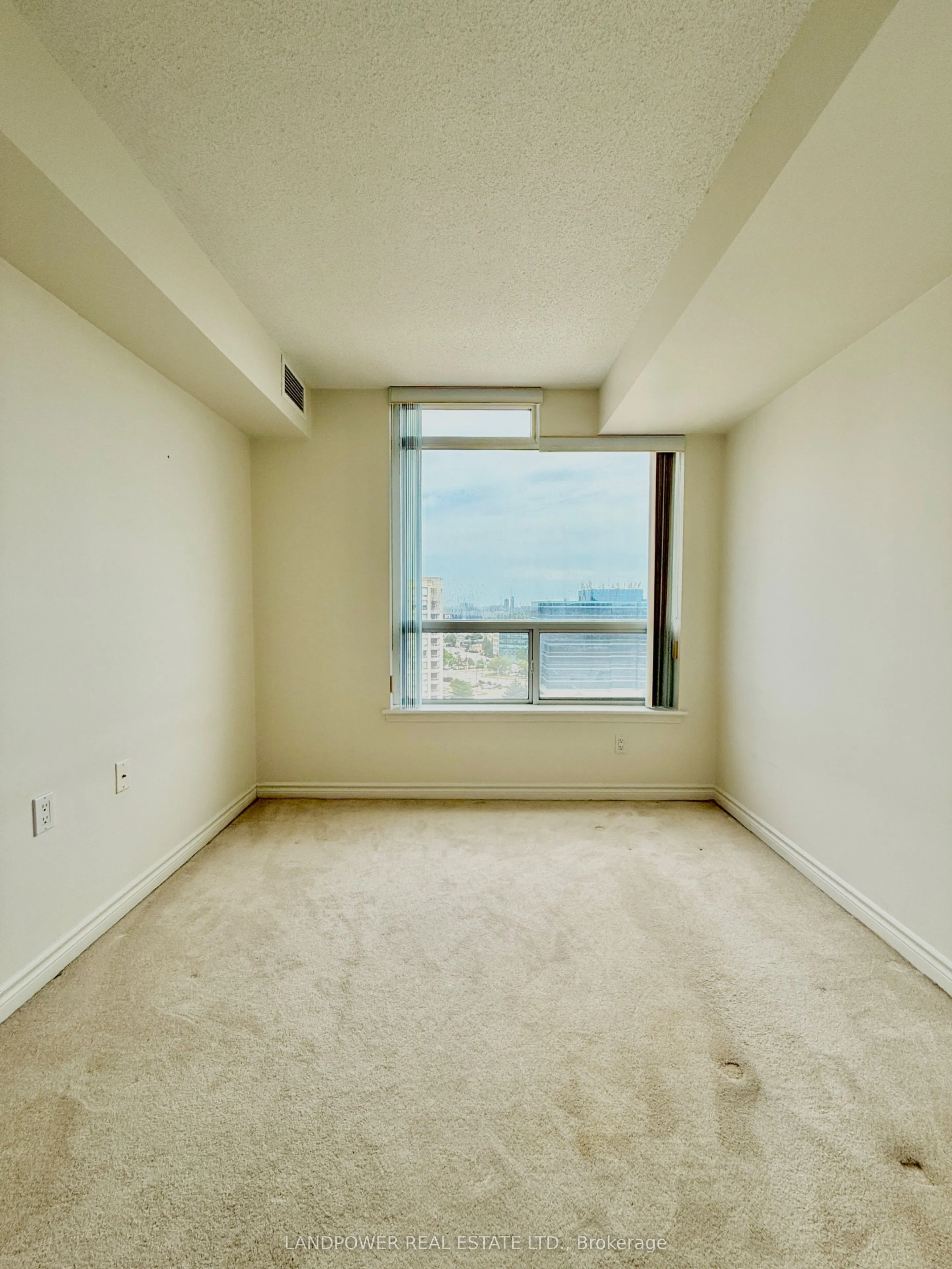9015 Leslie Street #1202