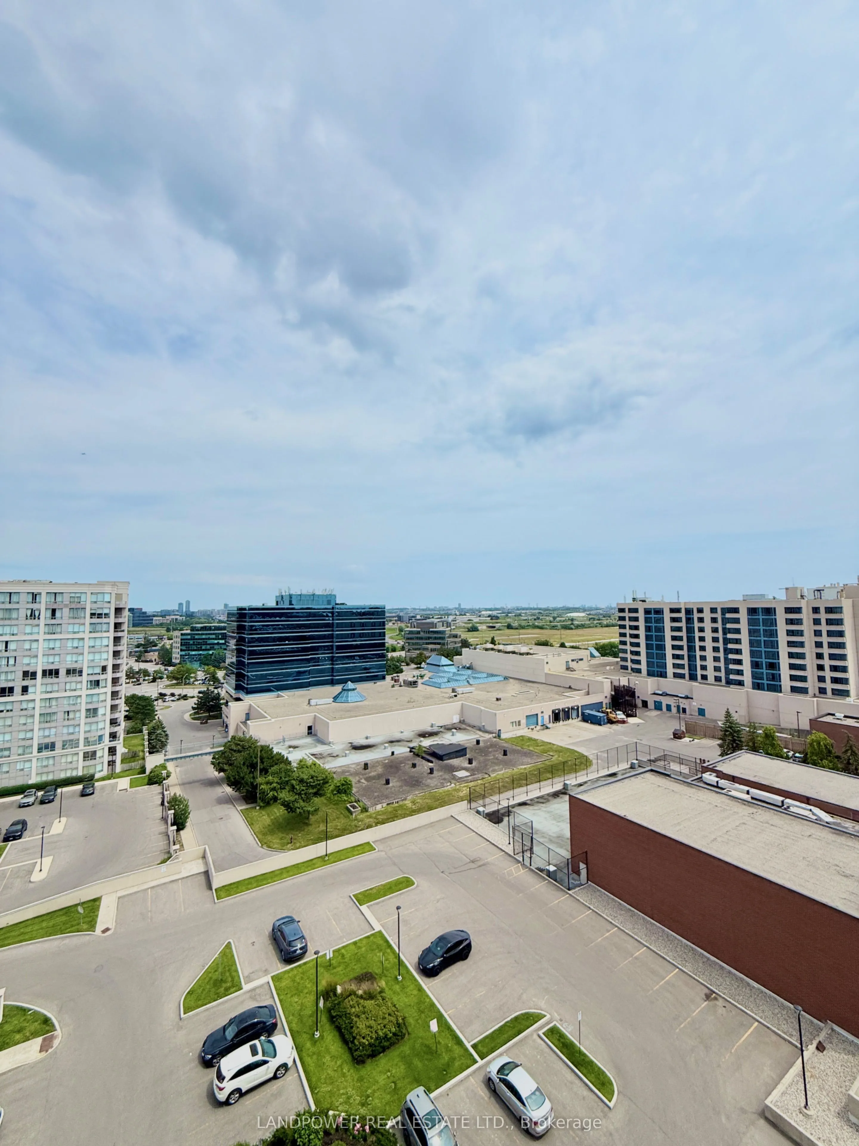 9015 Leslie Street #1202