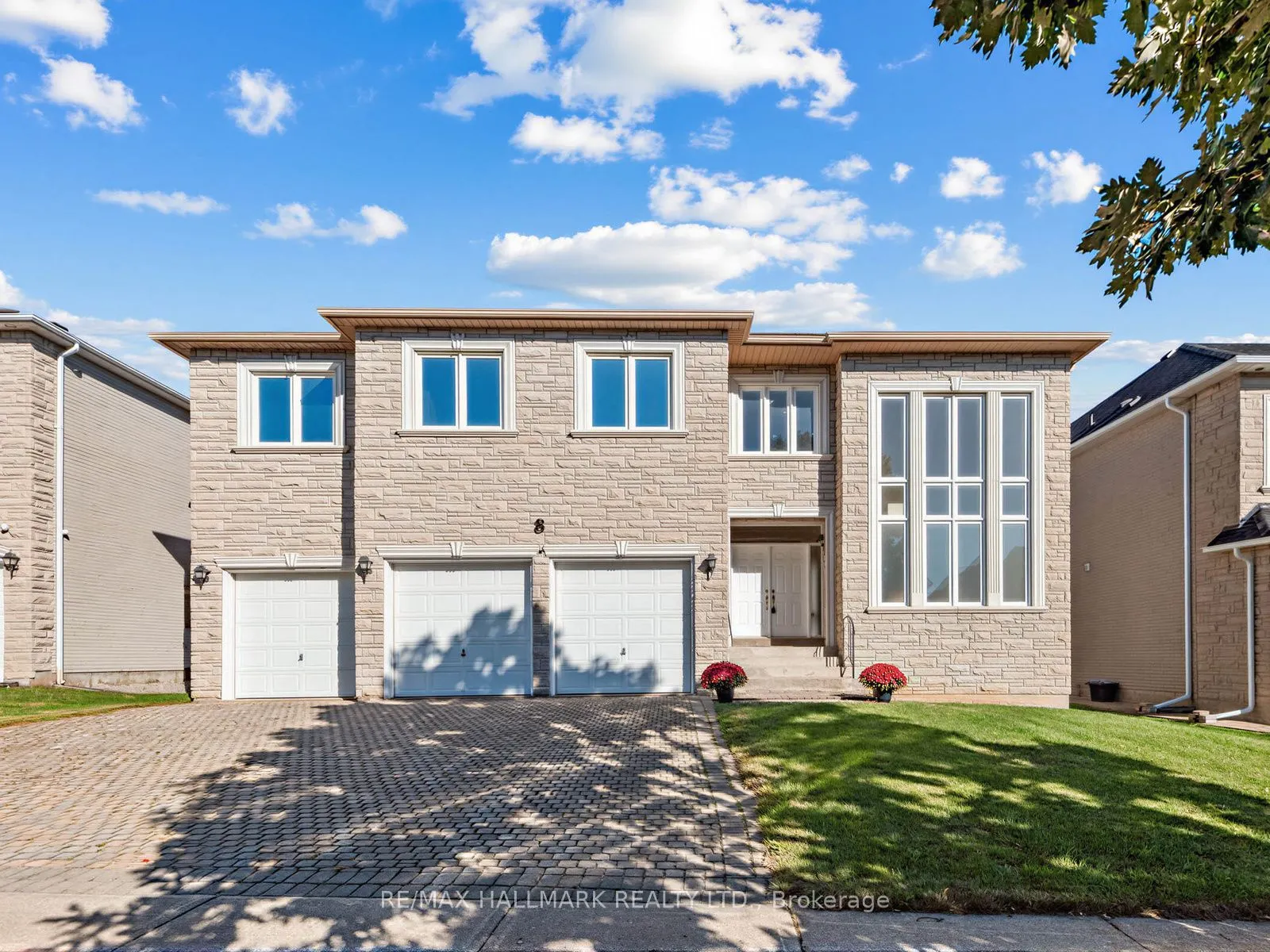 8 Ridgley Court