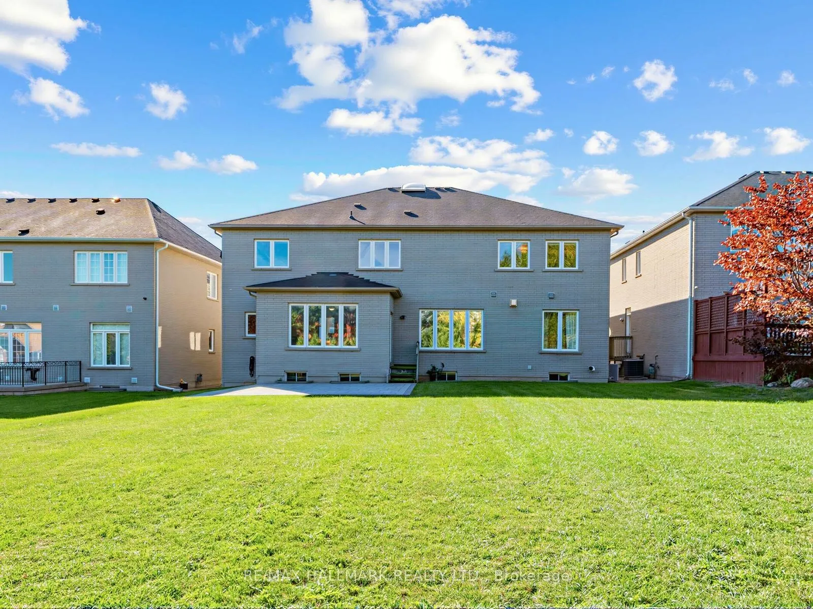8 Ridgley Court