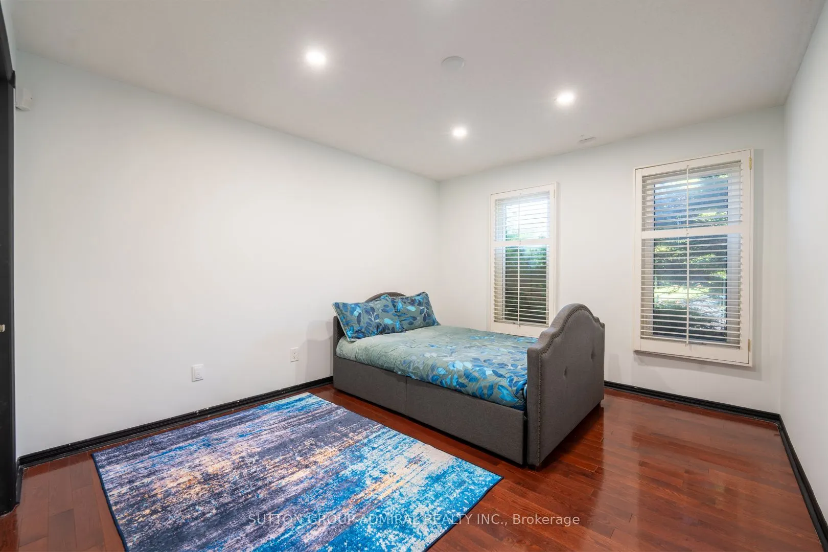 284 Murray Drive