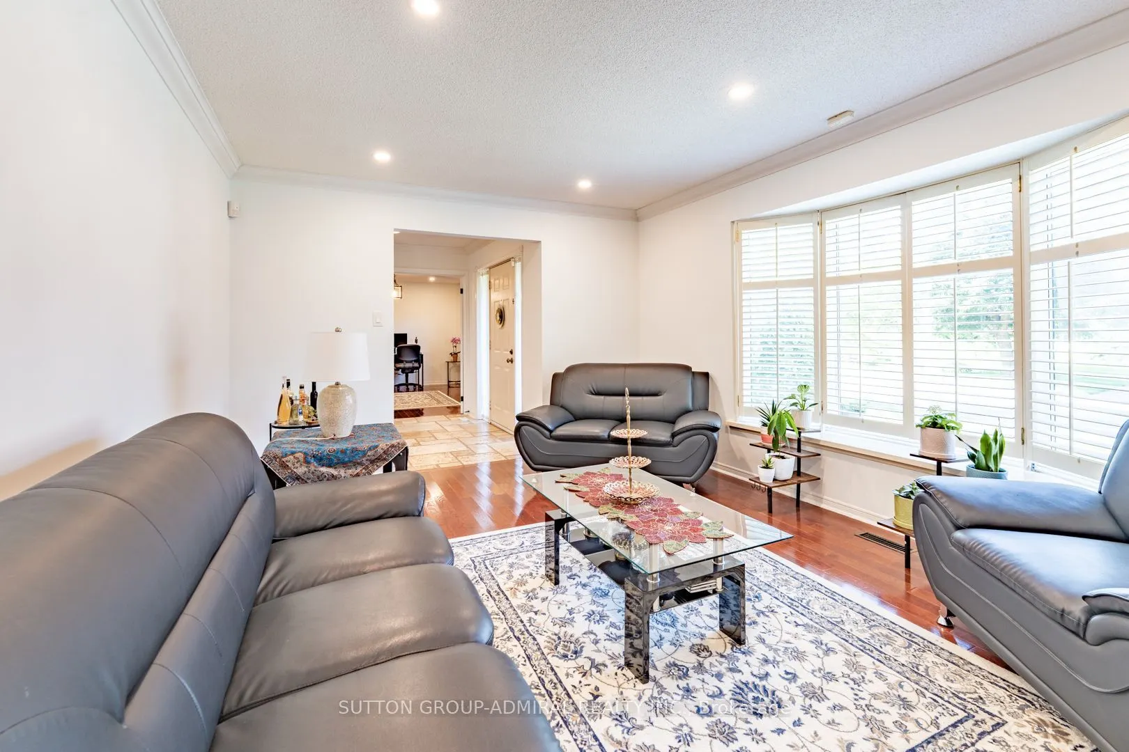 284 Murray Drive