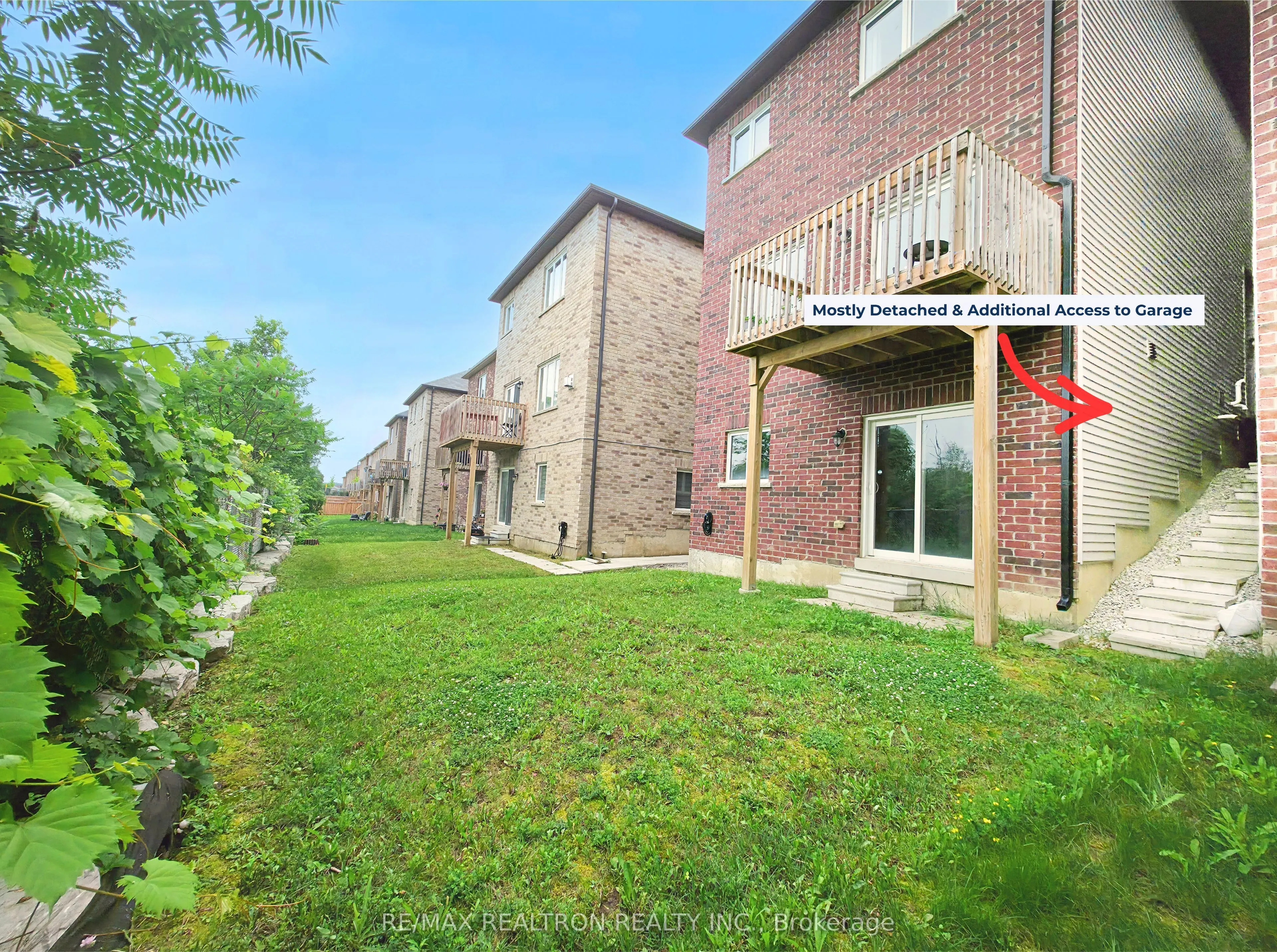 1172 Peelar Crescent