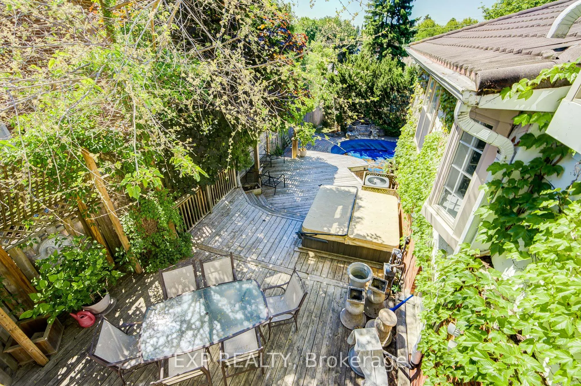 82 Derby Court