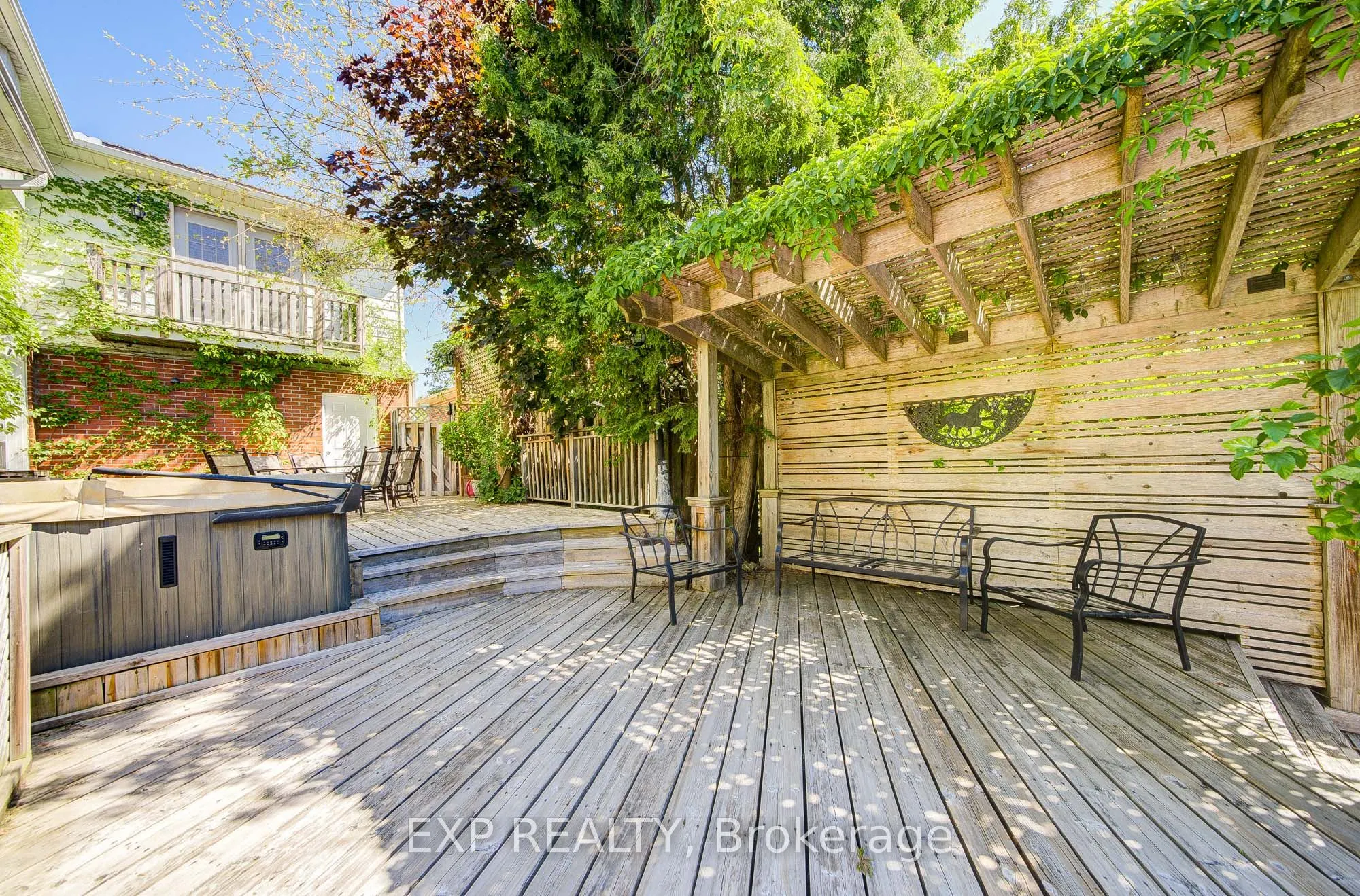 82 Derby Court