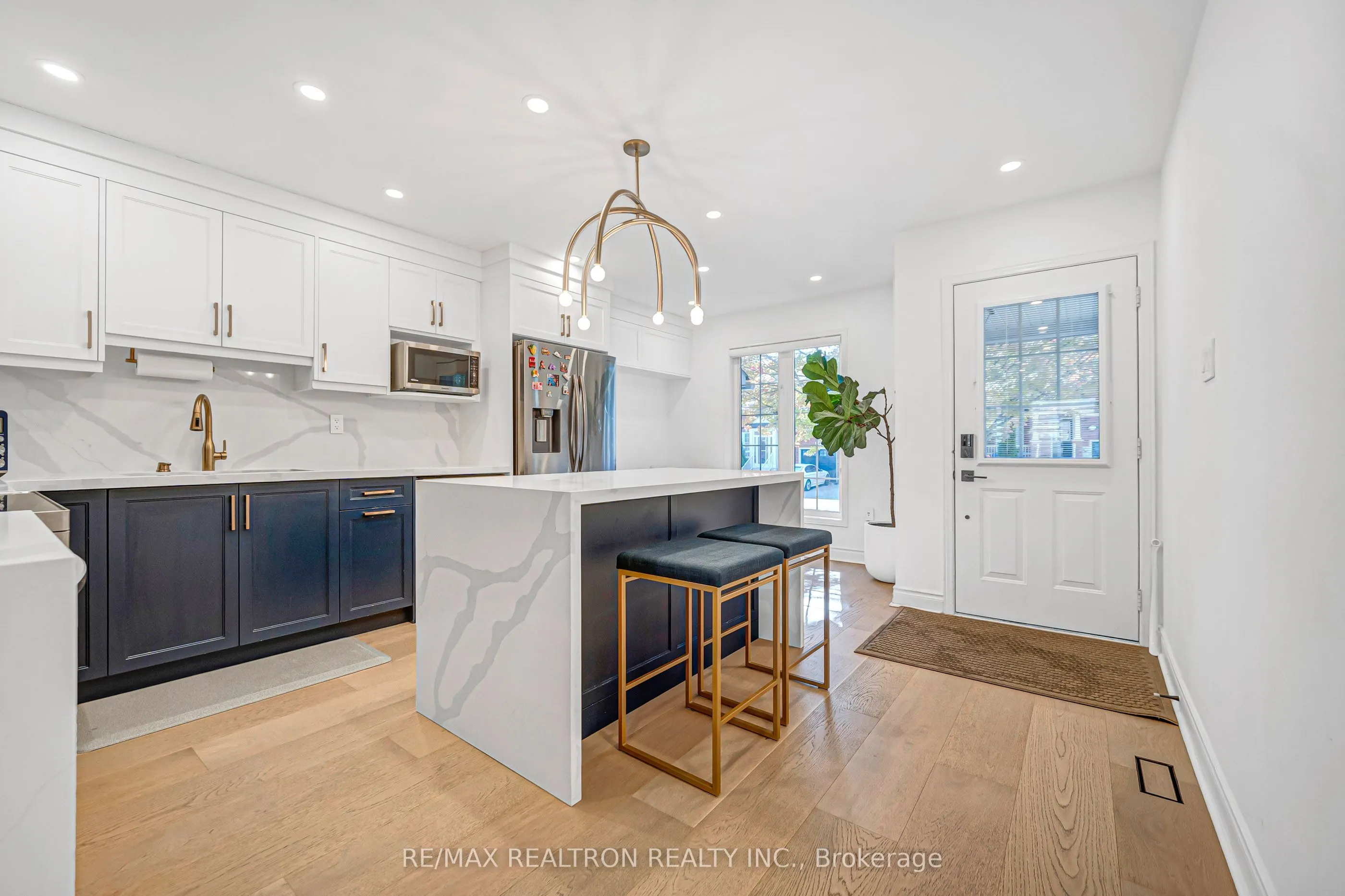 10 Macgregor Avenue