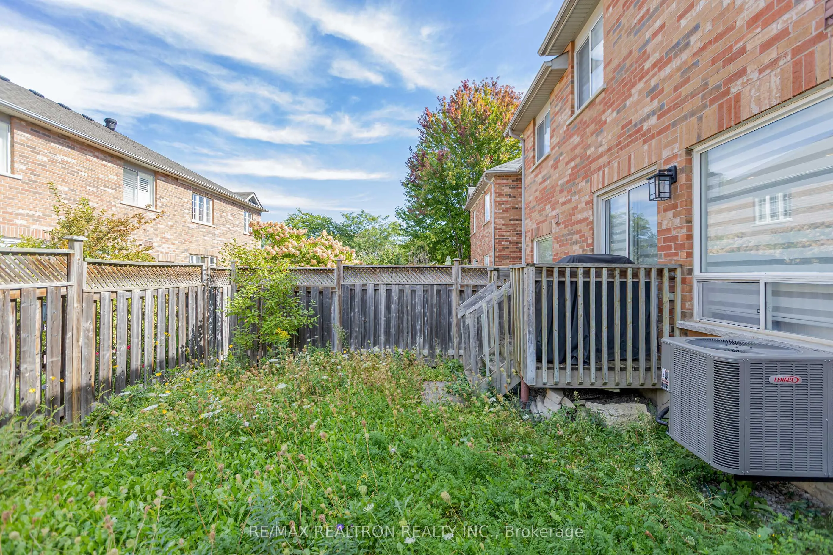 10 Macgregor Avenue