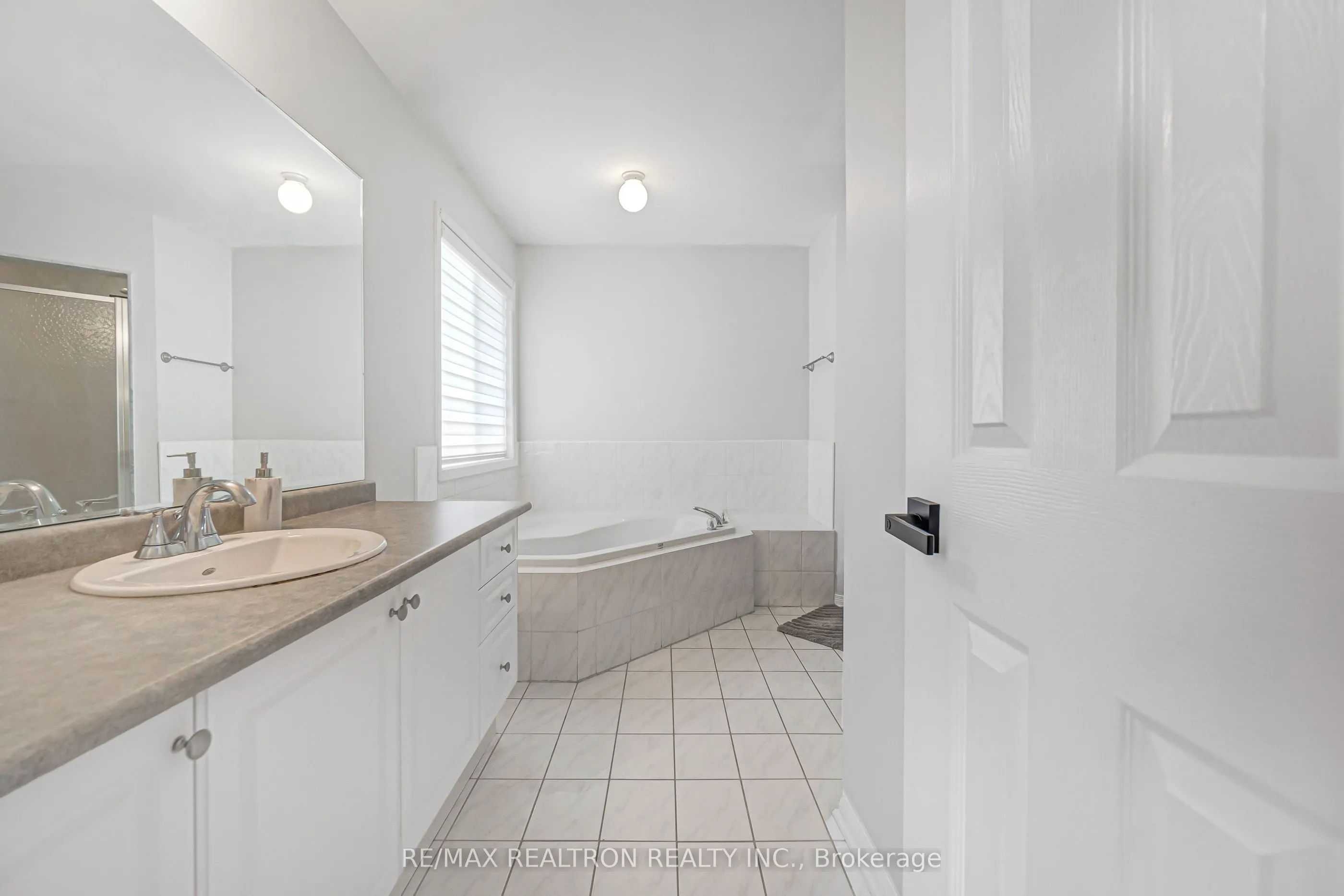 10 Macgregor Avenue