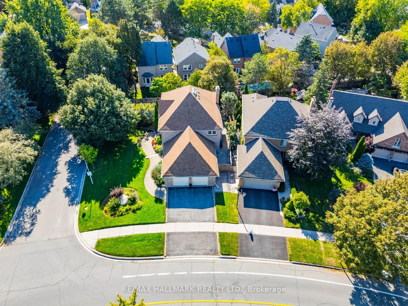 29 Longwater Chase