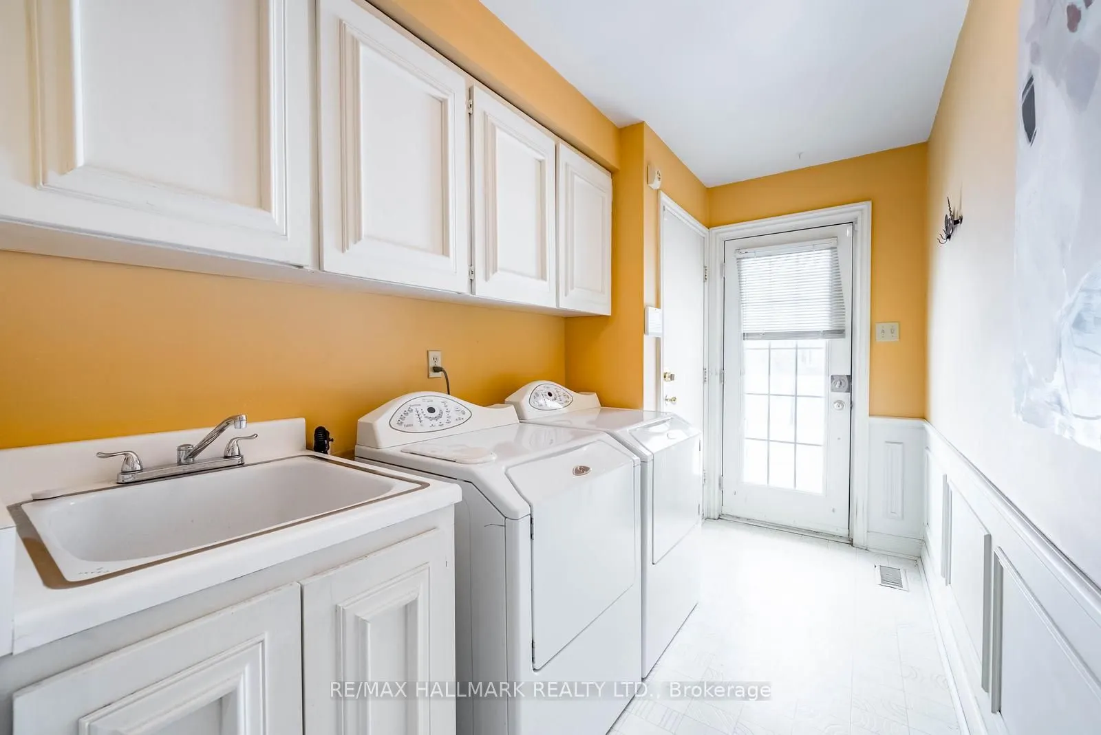 29 Longwater Chase