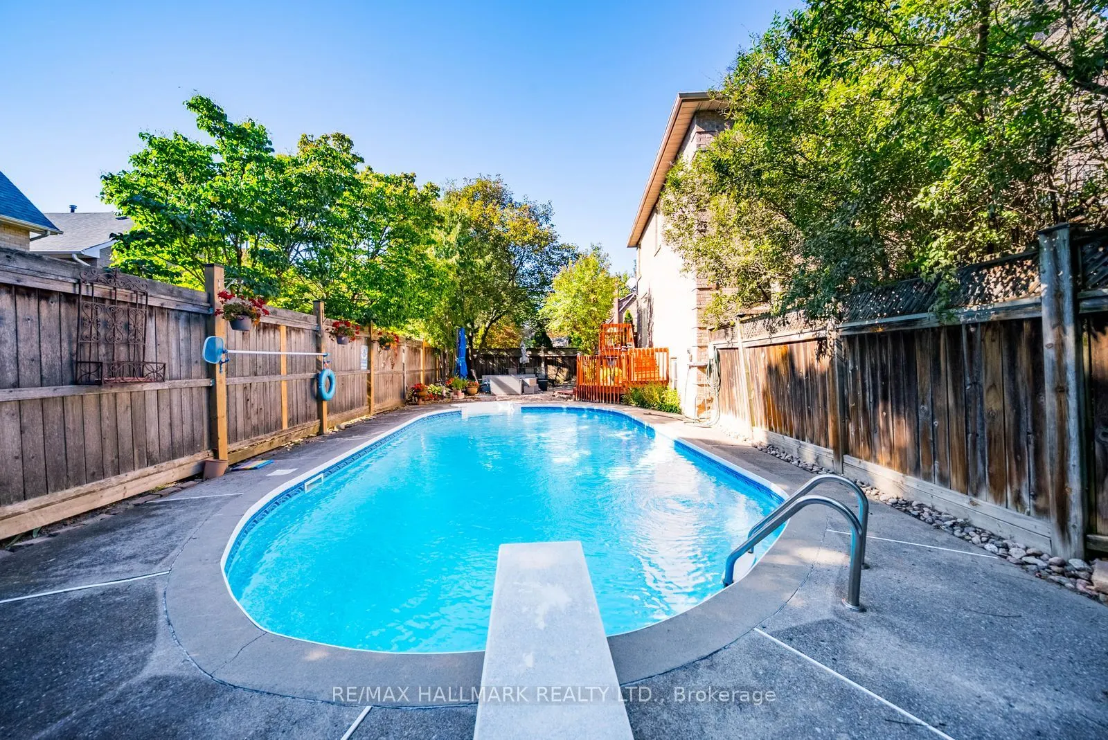29 Longwater Chase