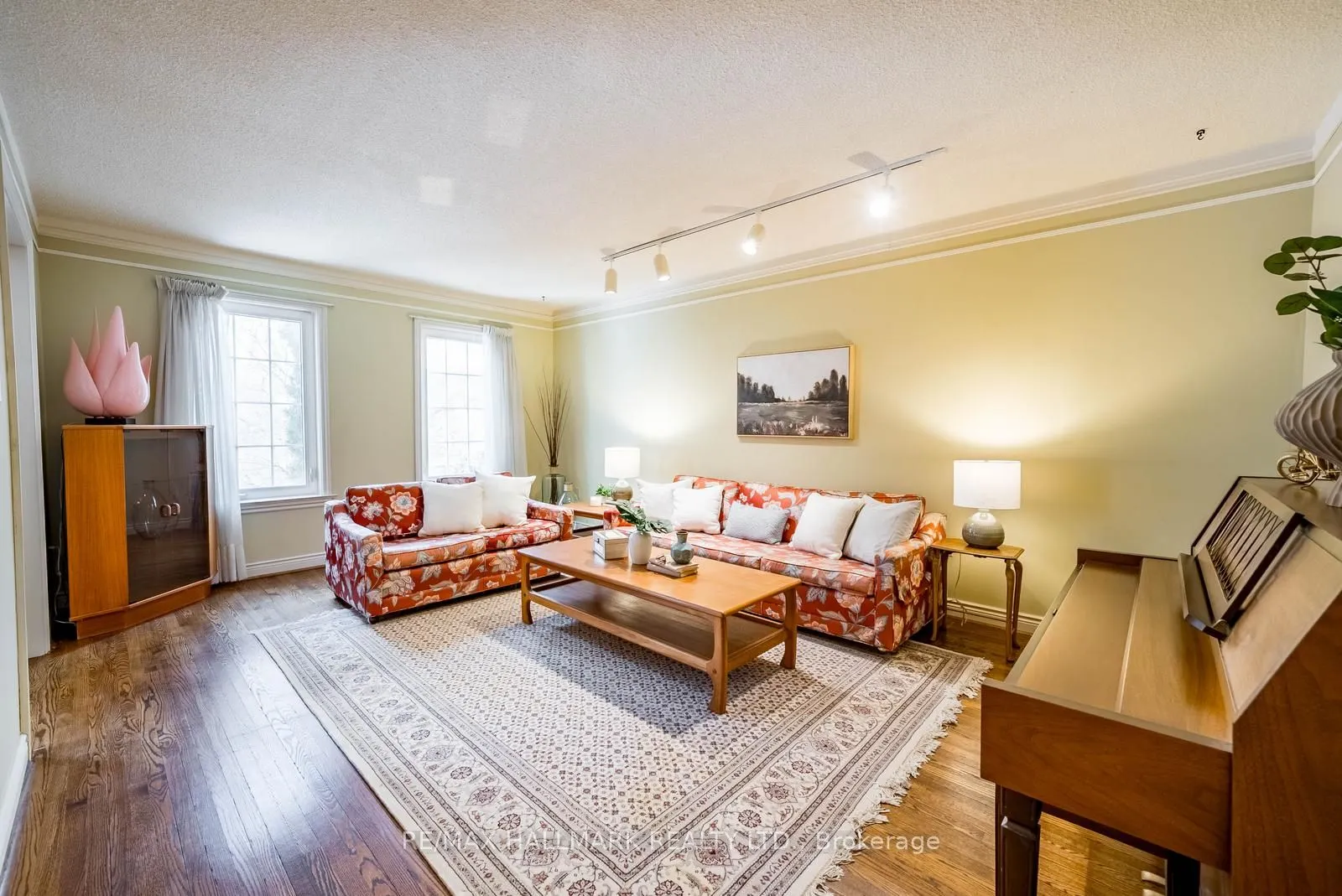 29 Longwater Chase