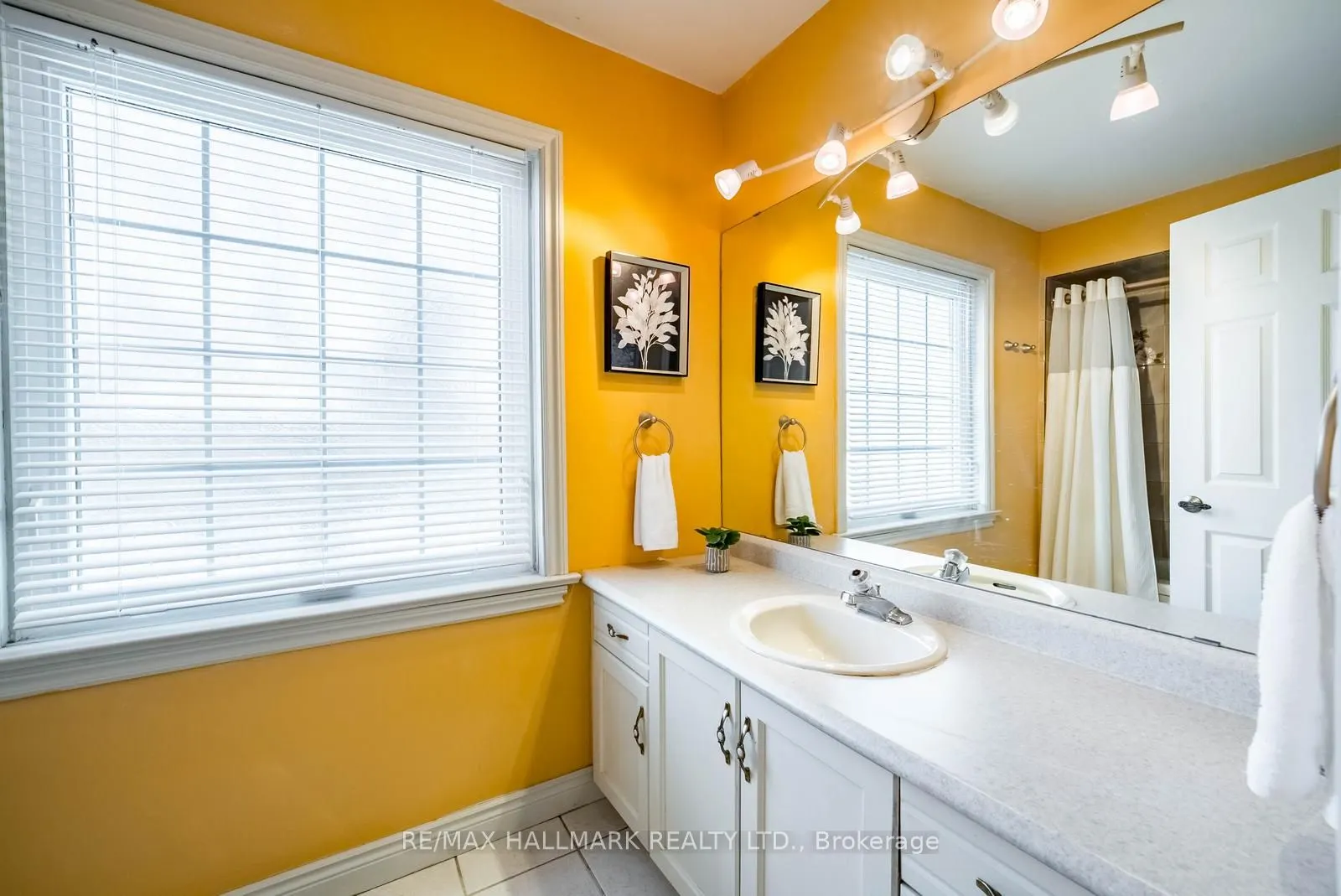 29 Longwater Chase