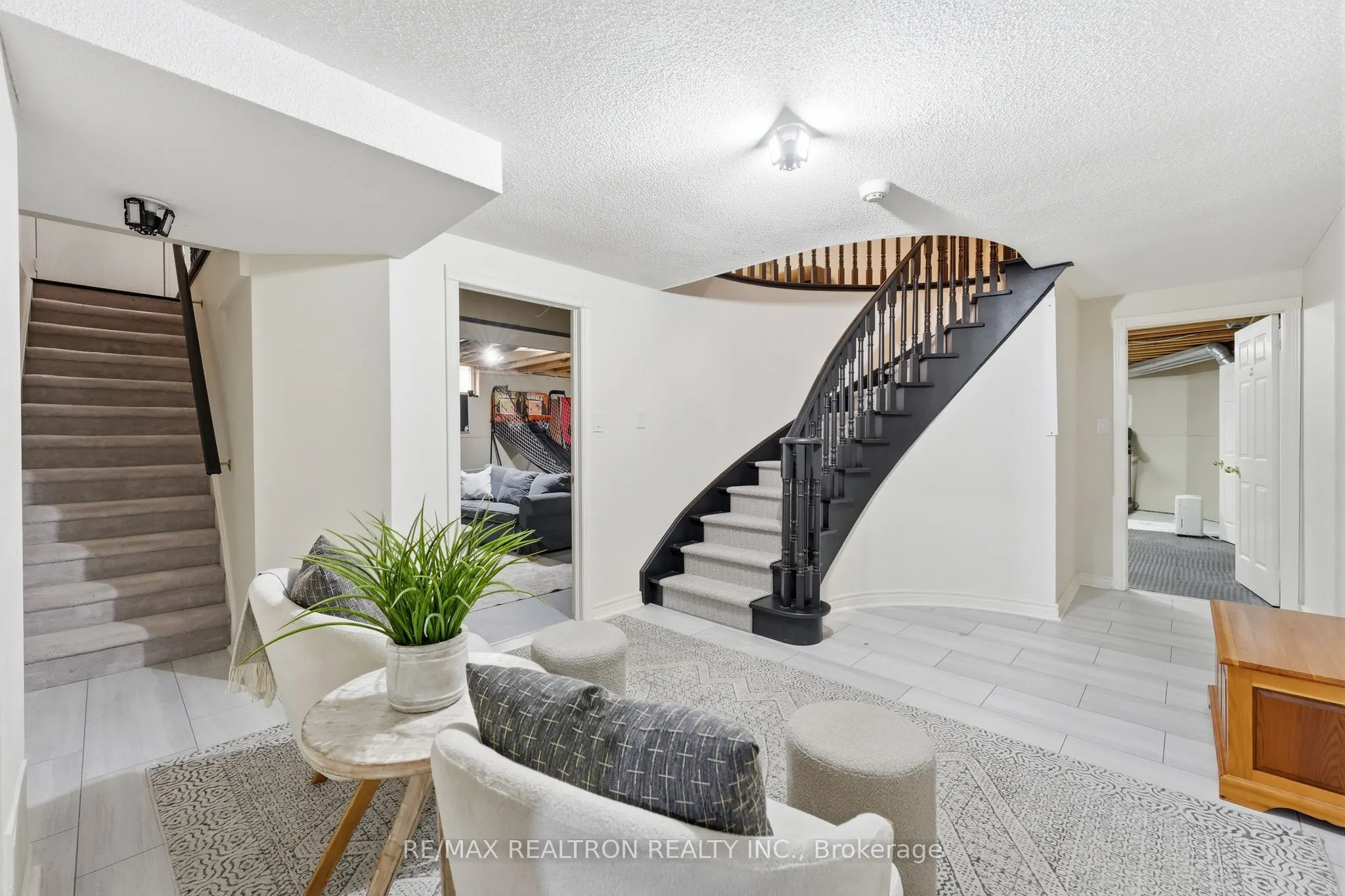 653 Exceller Circle