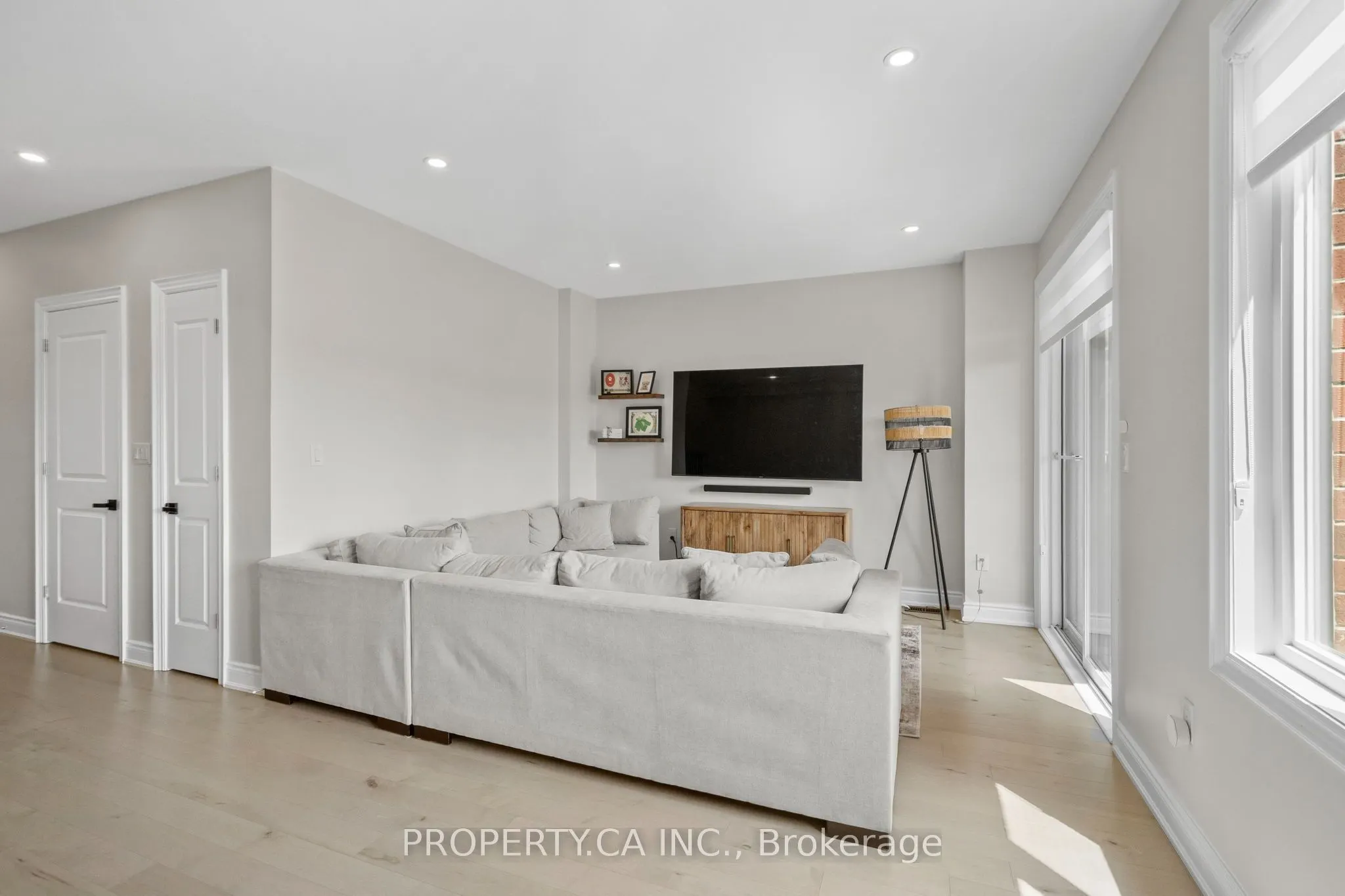 556 New England Court