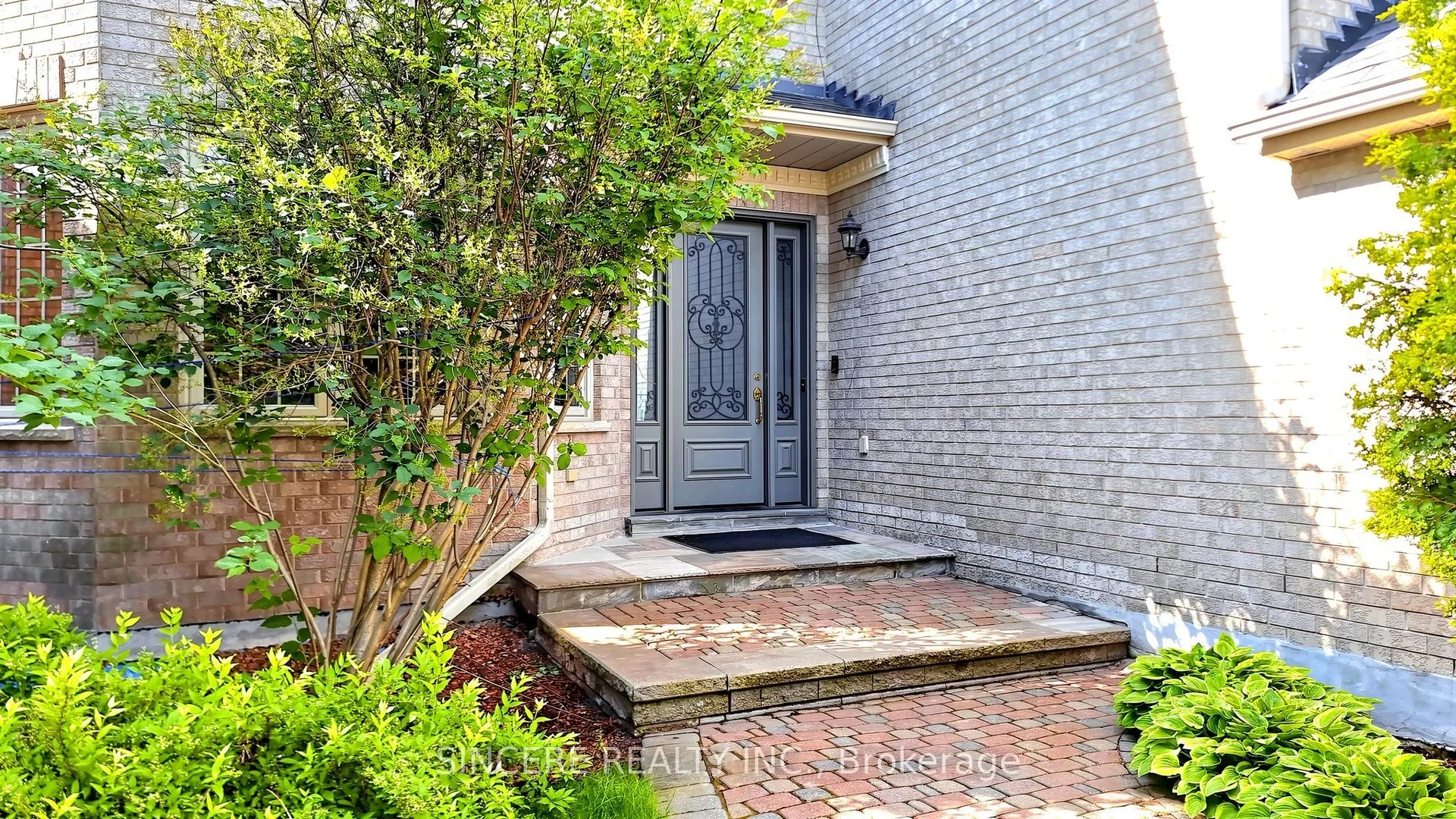 76 Braeside Square