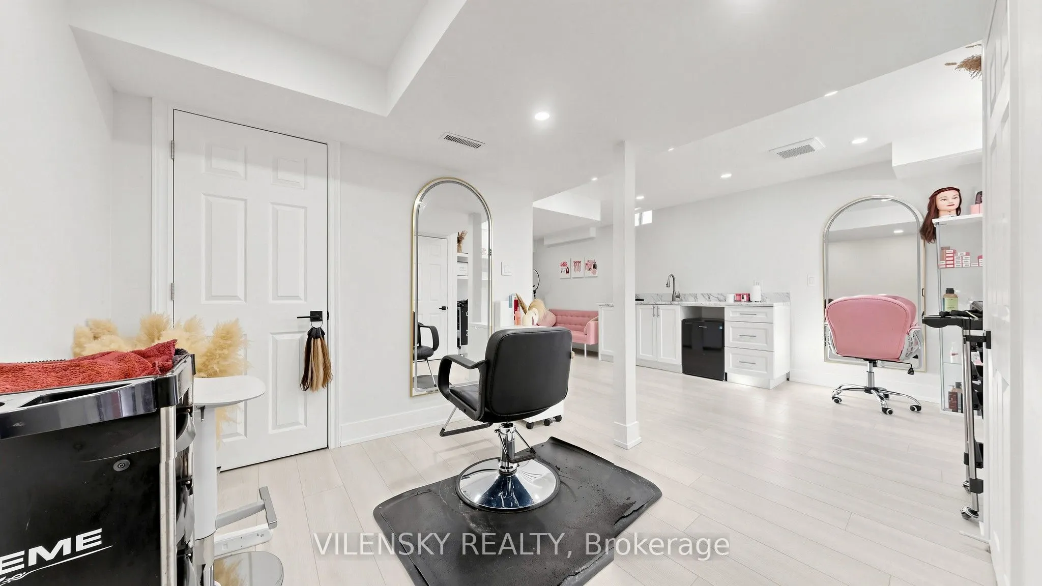 66 Catalpa Crescent