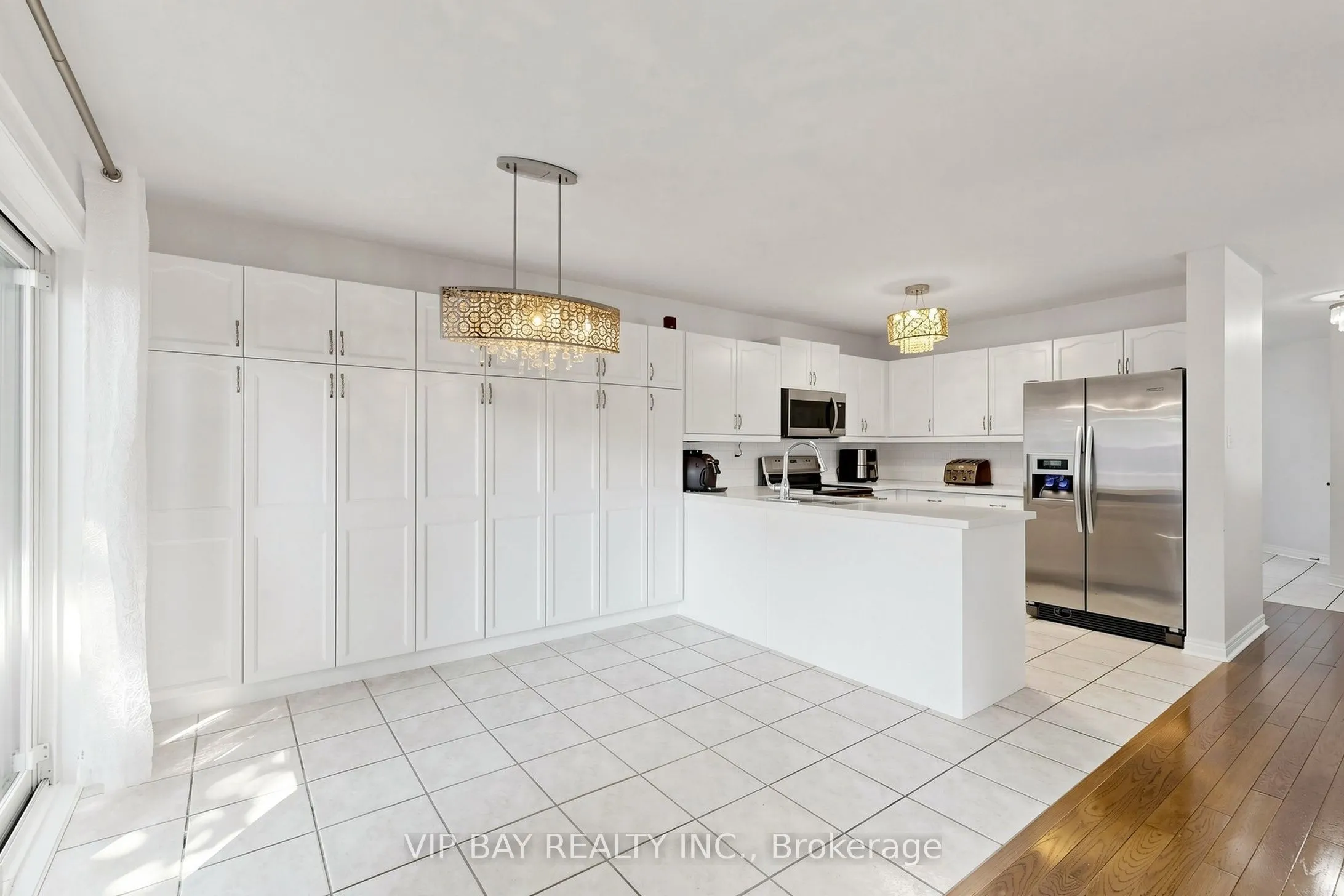 77 Amberview Drive