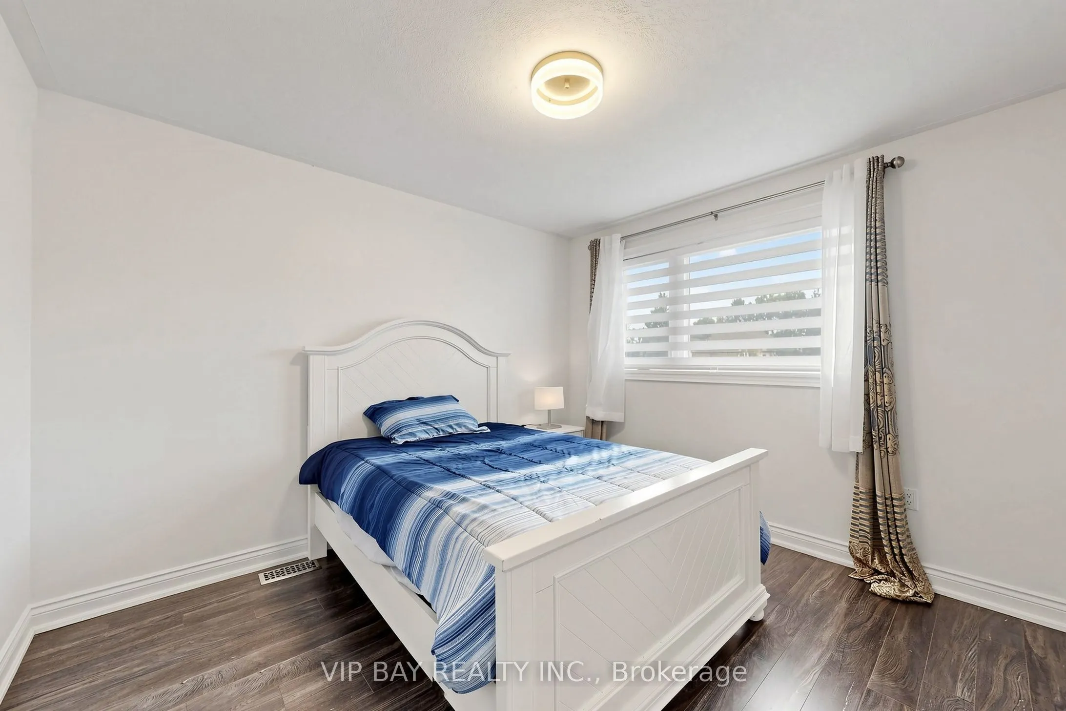 77 Amberview Drive