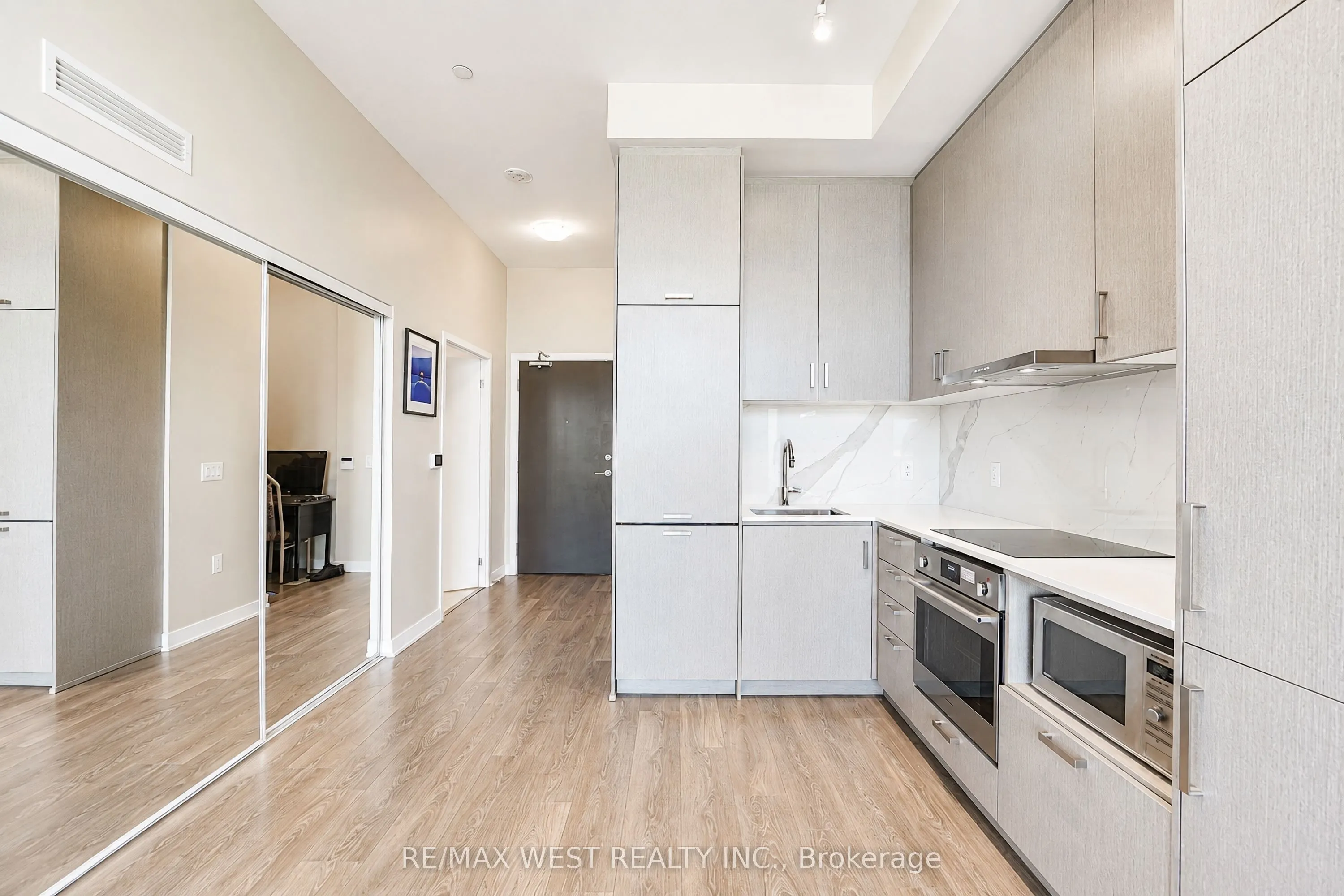 60 Honeycrisp Crescent #311