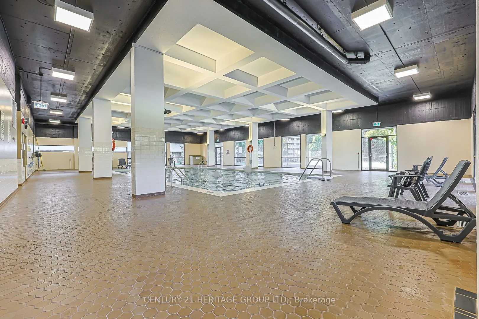 1 Royal Orchard Boulevard #502
