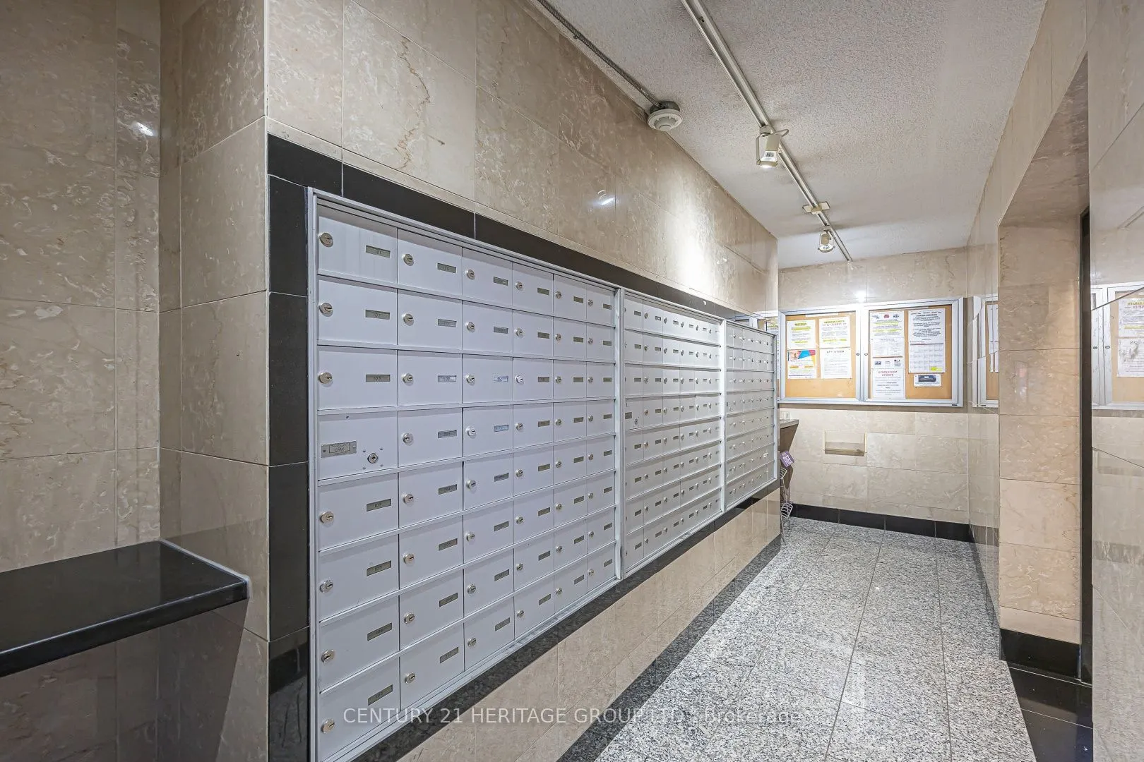 1 Royal Orchard Boulevard #502