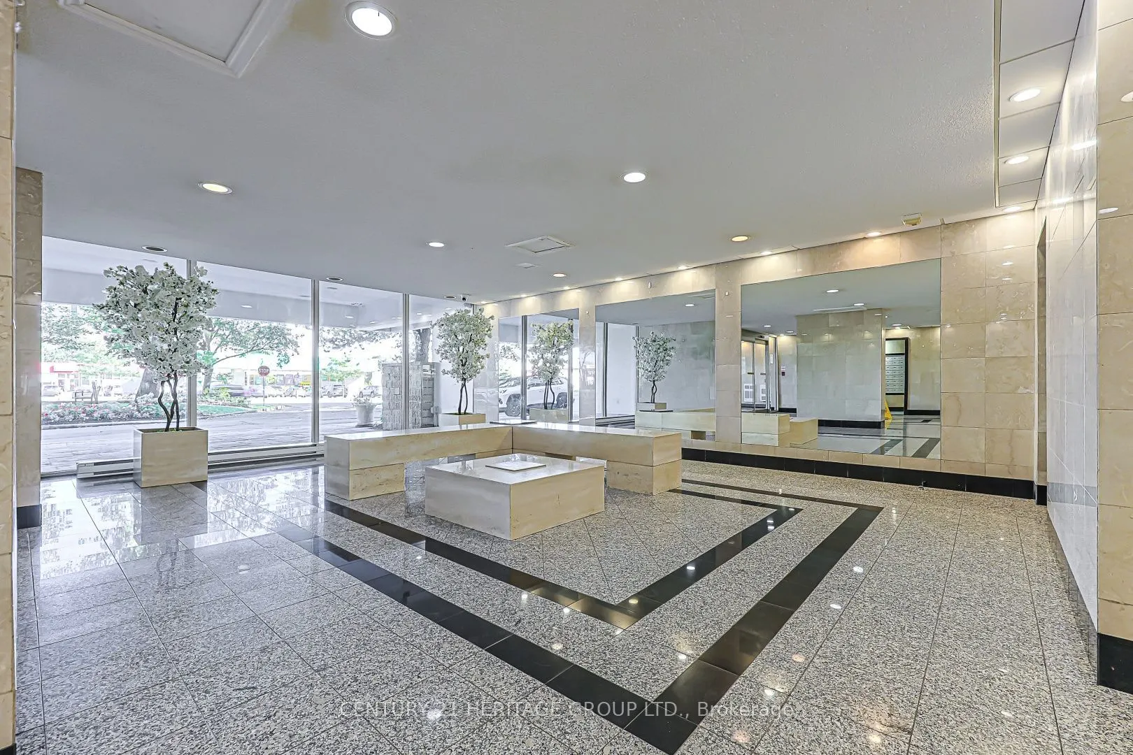 1 Royal Orchard Boulevard #502