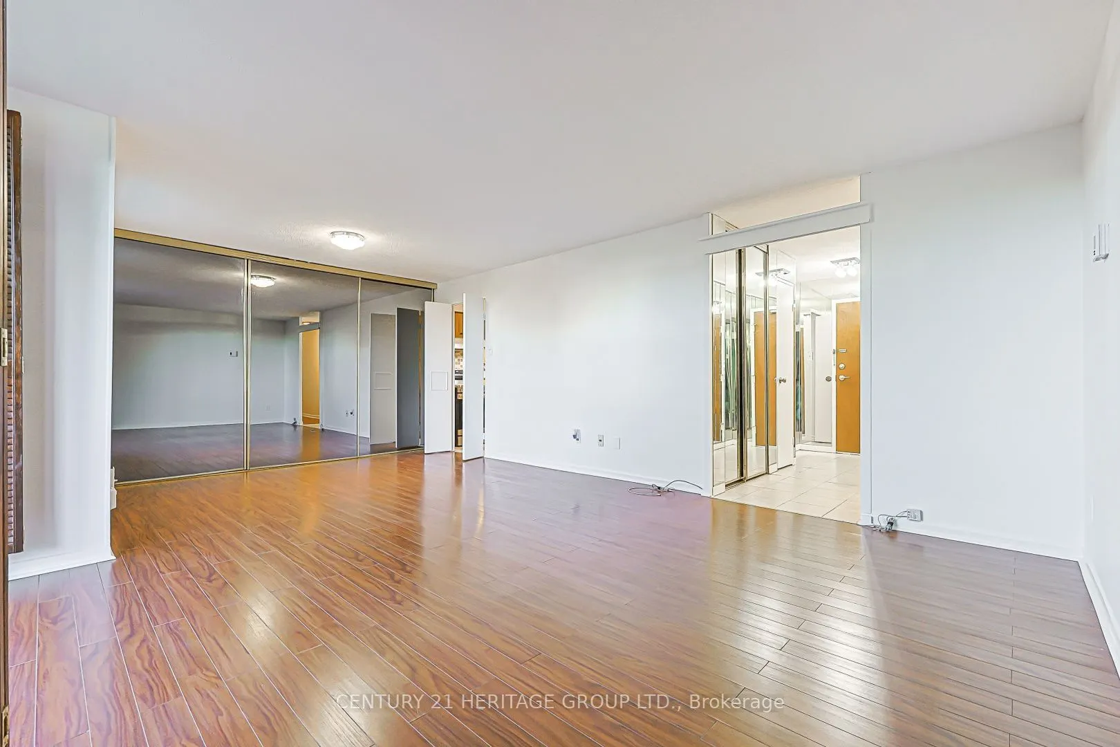 1 Royal Orchard Boulevard #502