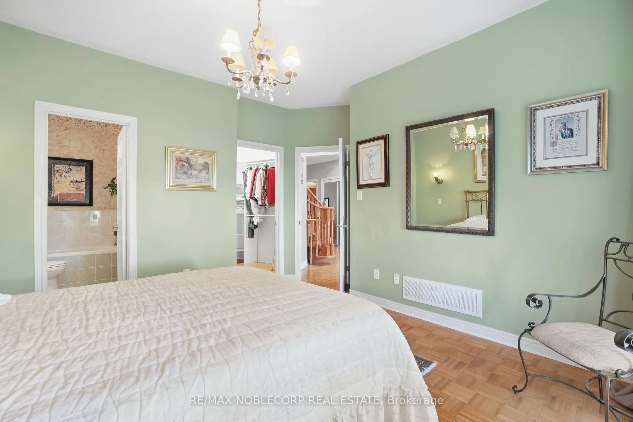 15 Woodland Trail Court