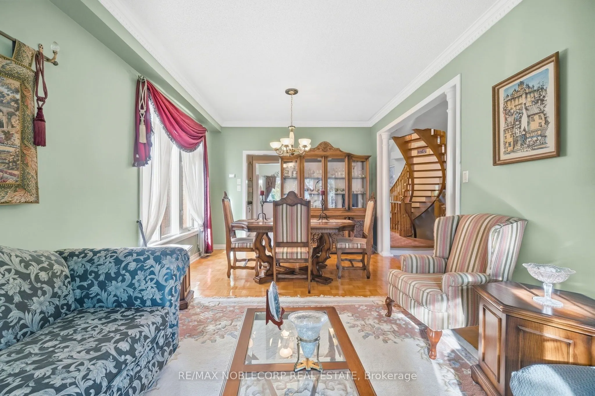 15 Woodland Trail Court