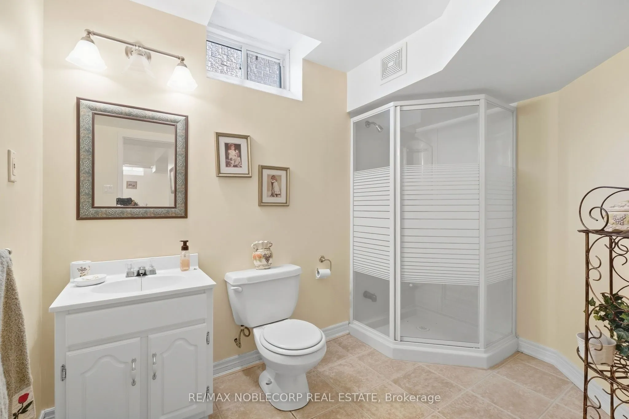 15 Woodland Trail Court
