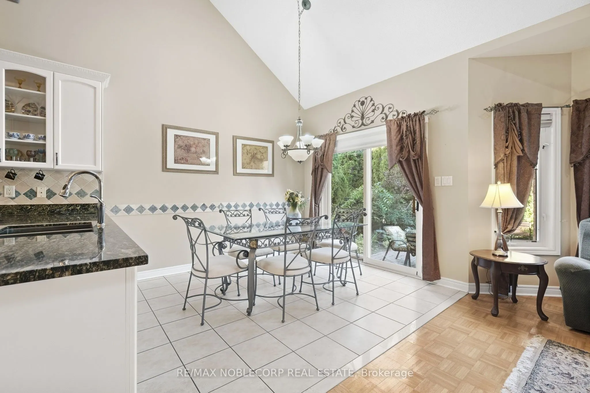 15 Woodland Trail Court