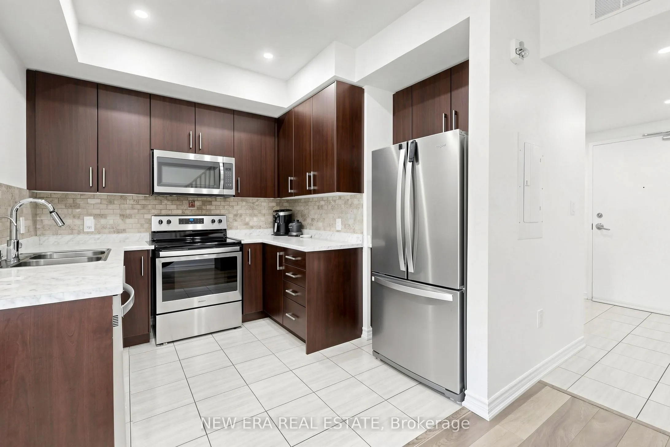 3865 Major Mackenzie Drive W #216