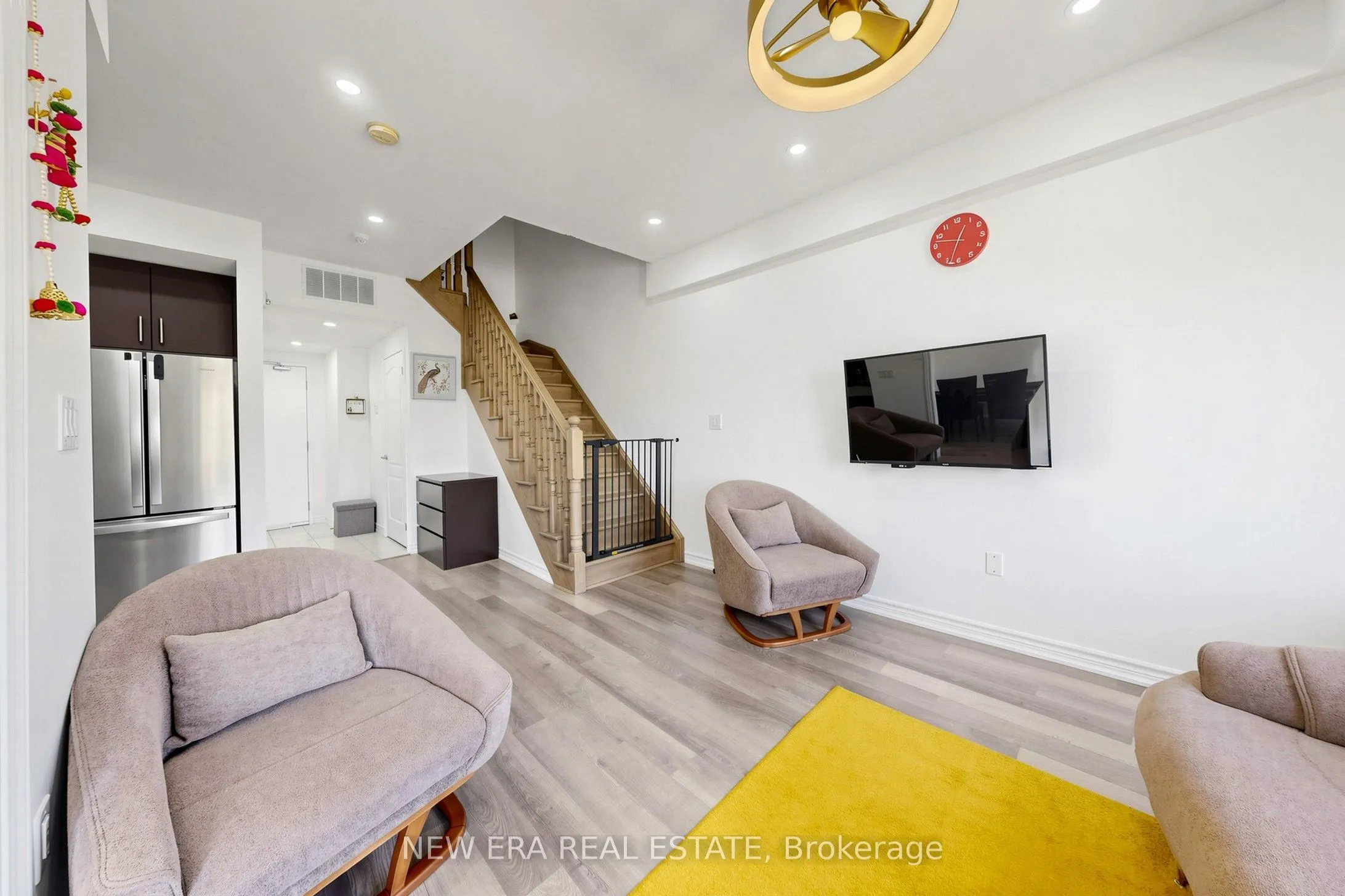 3865 Major Mackenzie Drive W #216